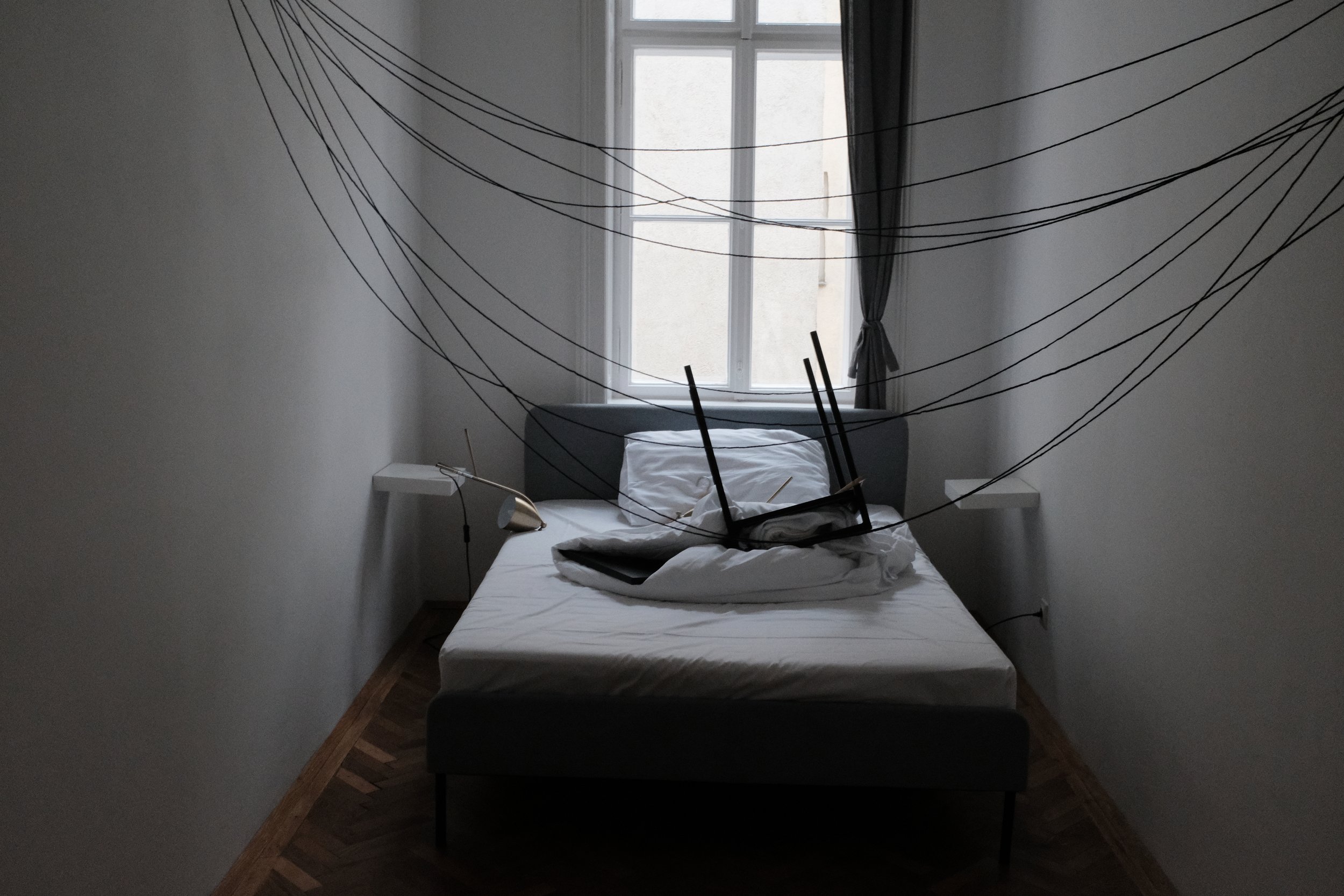 bed-chair-messy.JPG