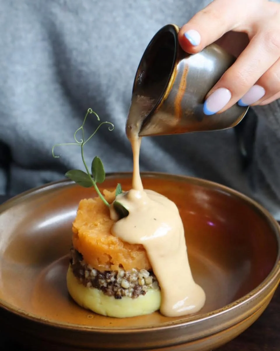 Make your midday special in Merchant City 😋

Our set lunch menu is served 7 days a week - 12&ndash;5PM

Scottish classics, fresh flavours, and cosy vibes &ndash; perfect for any day of the week.
Book at mharsanta.co.uk or walk in.

#Mharsanta #Glasg