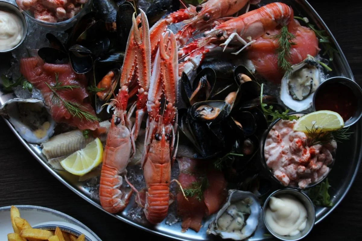 luxury-seafood-platter-for-16153221.jpg