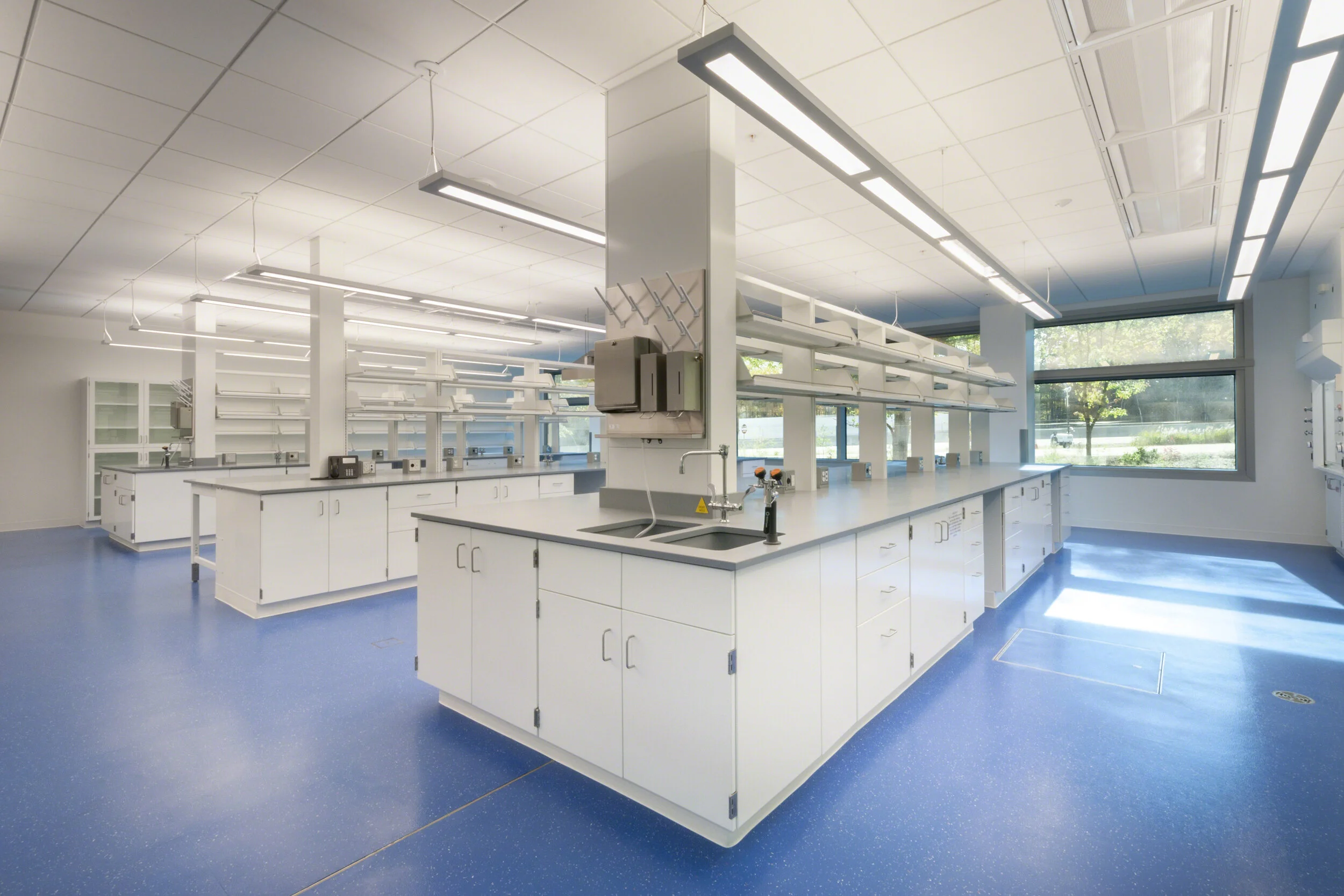 Products — mottLAB Full Service Lab Furniture & Fume Hoods Resource
