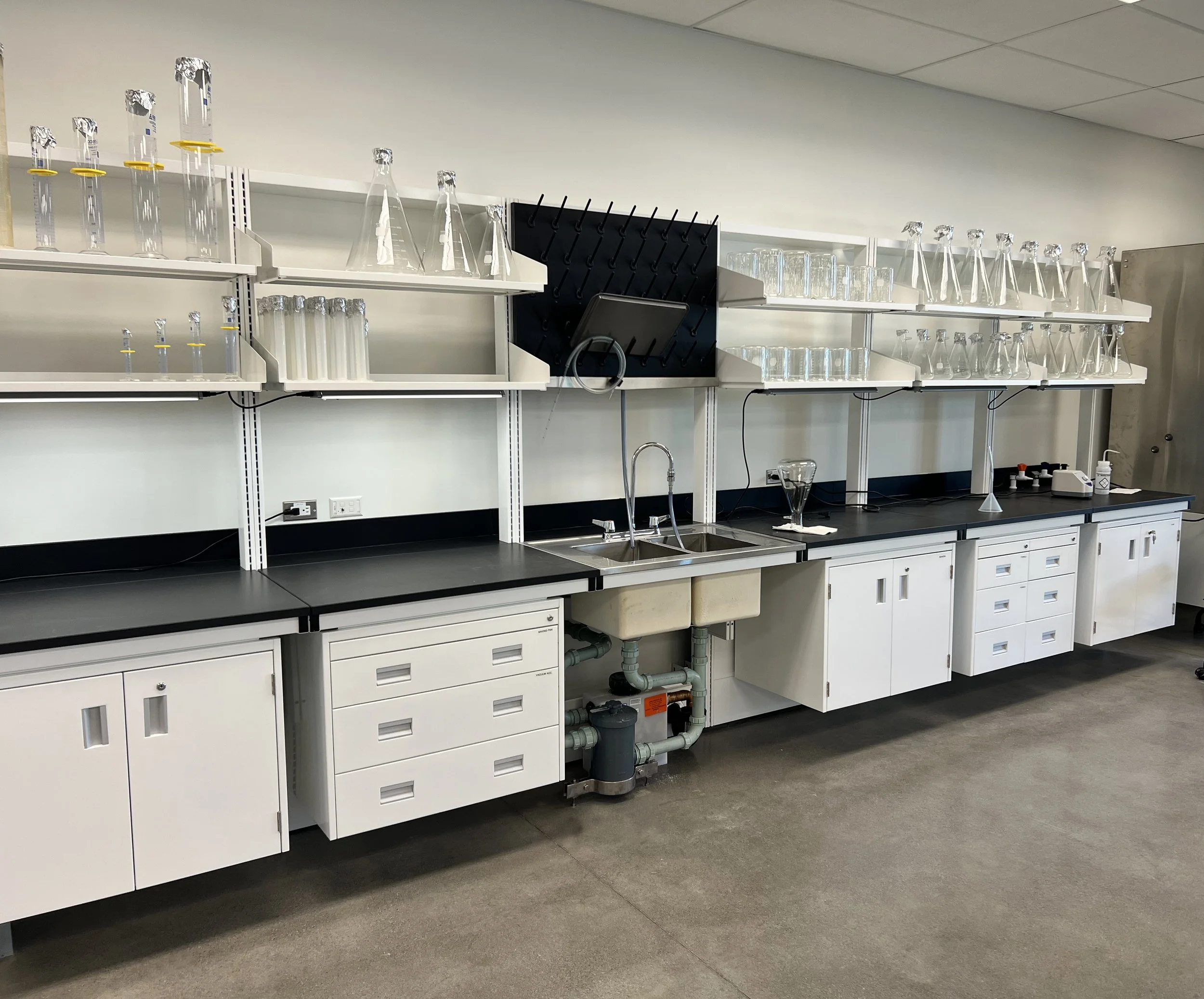 Sigma Flex™ 8.75” deep wall core with painted steel casework