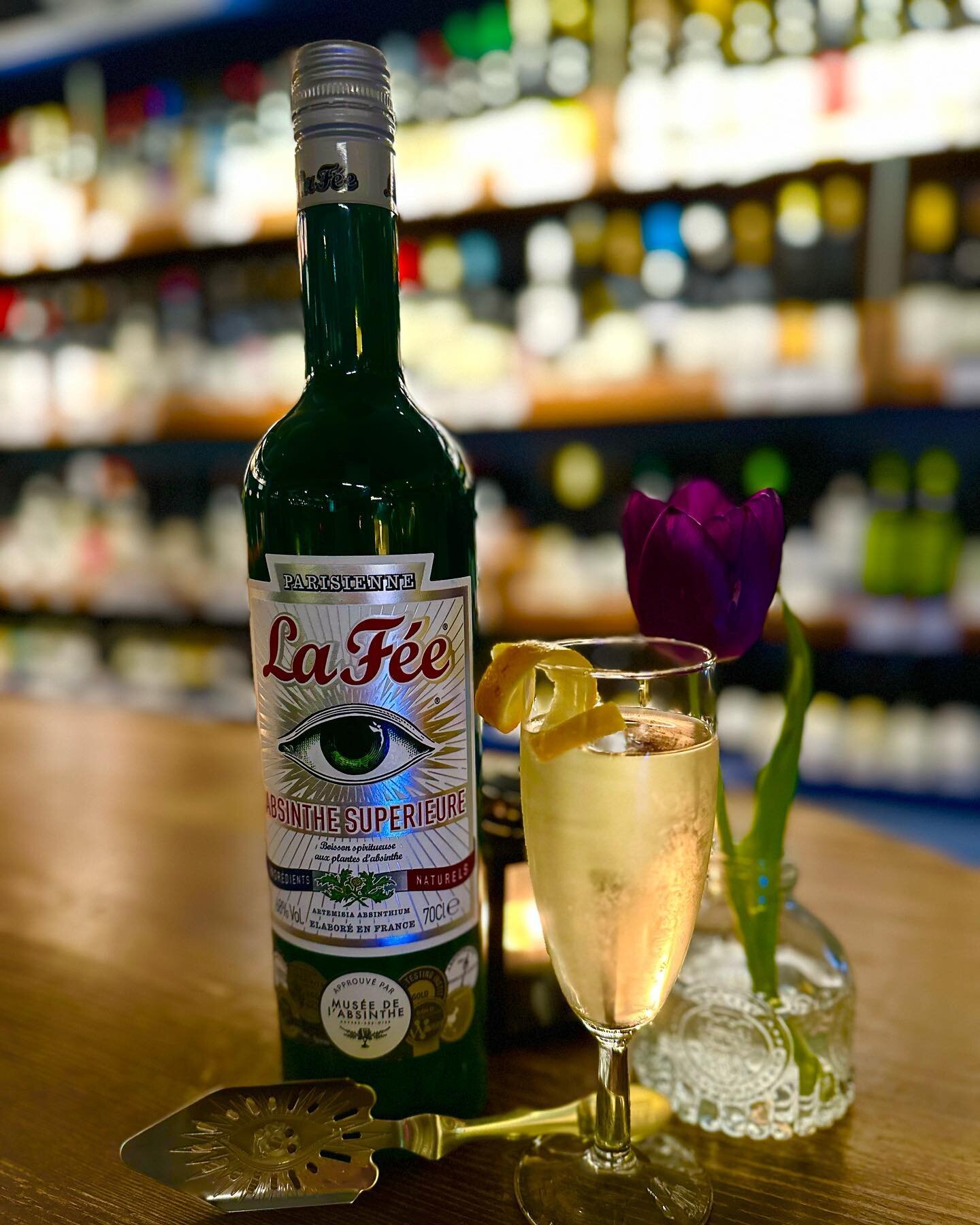 🥂FEATURED COCKTAIL🥂
☠️DEATH IN THE AFTERNOON
🍾Frottola Prosecco
🧚La F&eacute;e Absinthe
🍋Lemon Twist
&pound;12

You know you&rsquo;re dying to have one.

#cocktailofthemonth 
#deathintheafternoon
#hemingway 
#wednesdayisthenewfriday