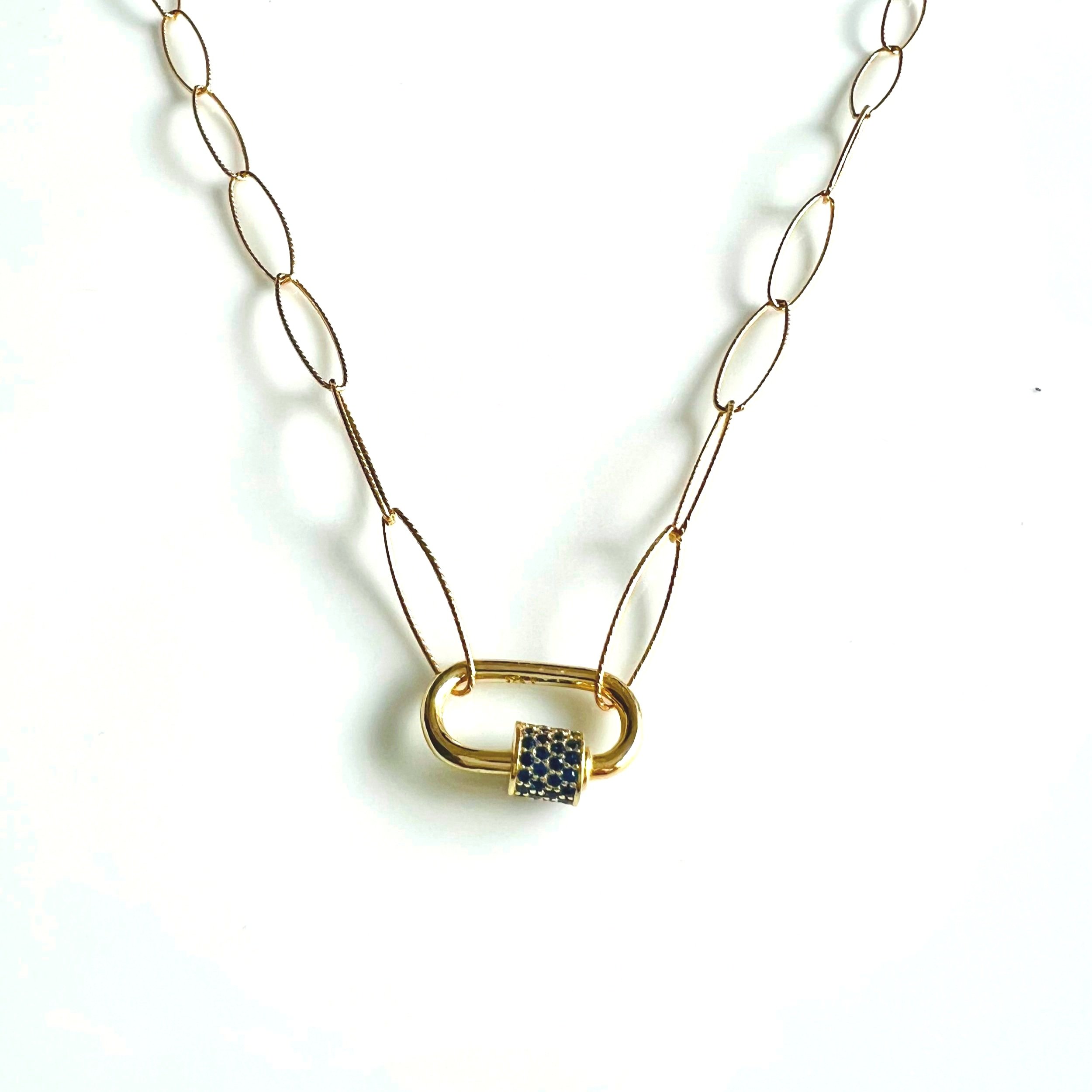 Fob%2BChain%2Bwith%2BBlue%2BClosure%2Bclose%2Bup.jpg