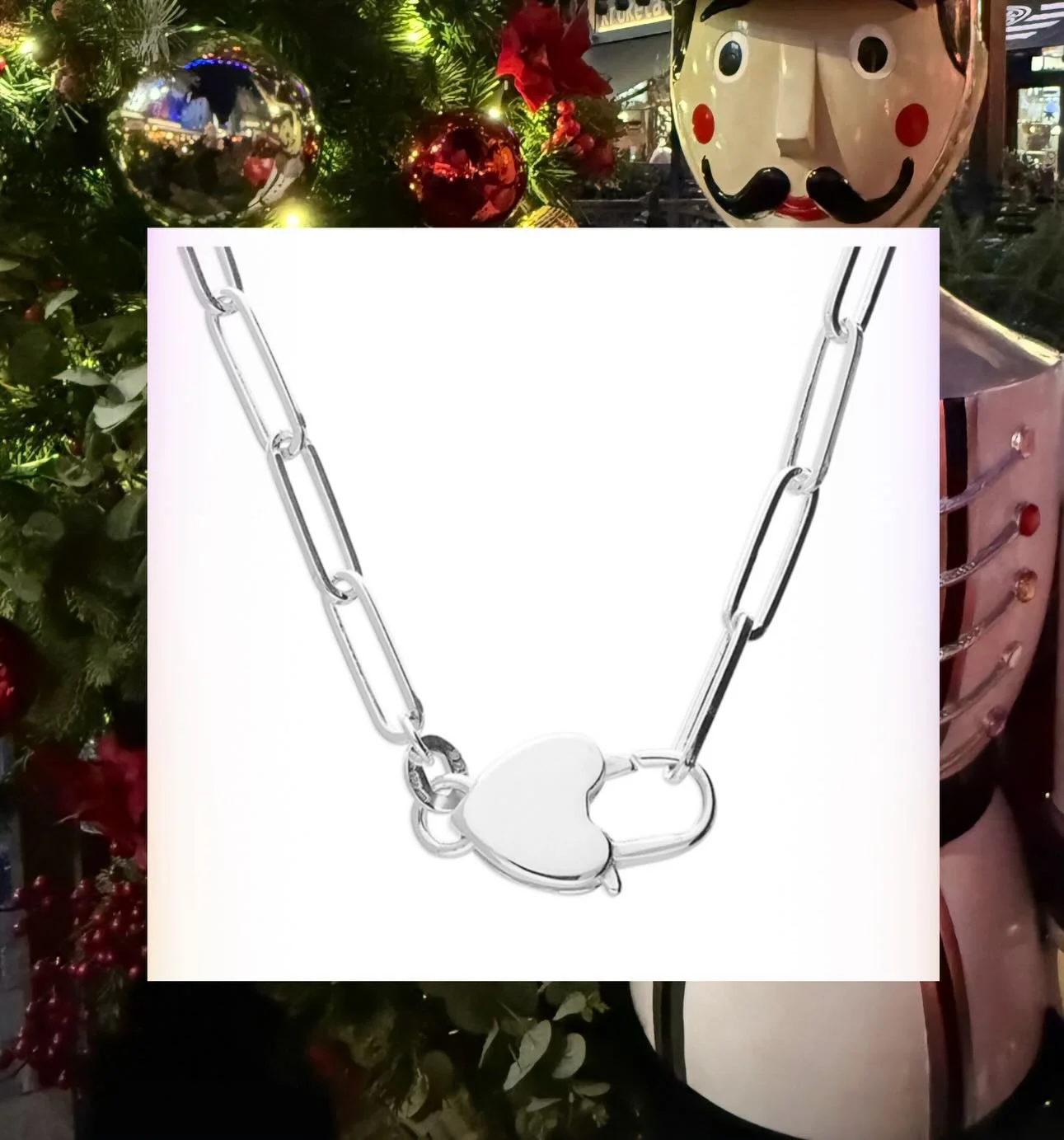 🎄 Day 11 - Advent Calendar - Gift suggestions 

🎁 Silver Heart Paper clip Necklace
.
.
.
#Paperclip #necklace #heart