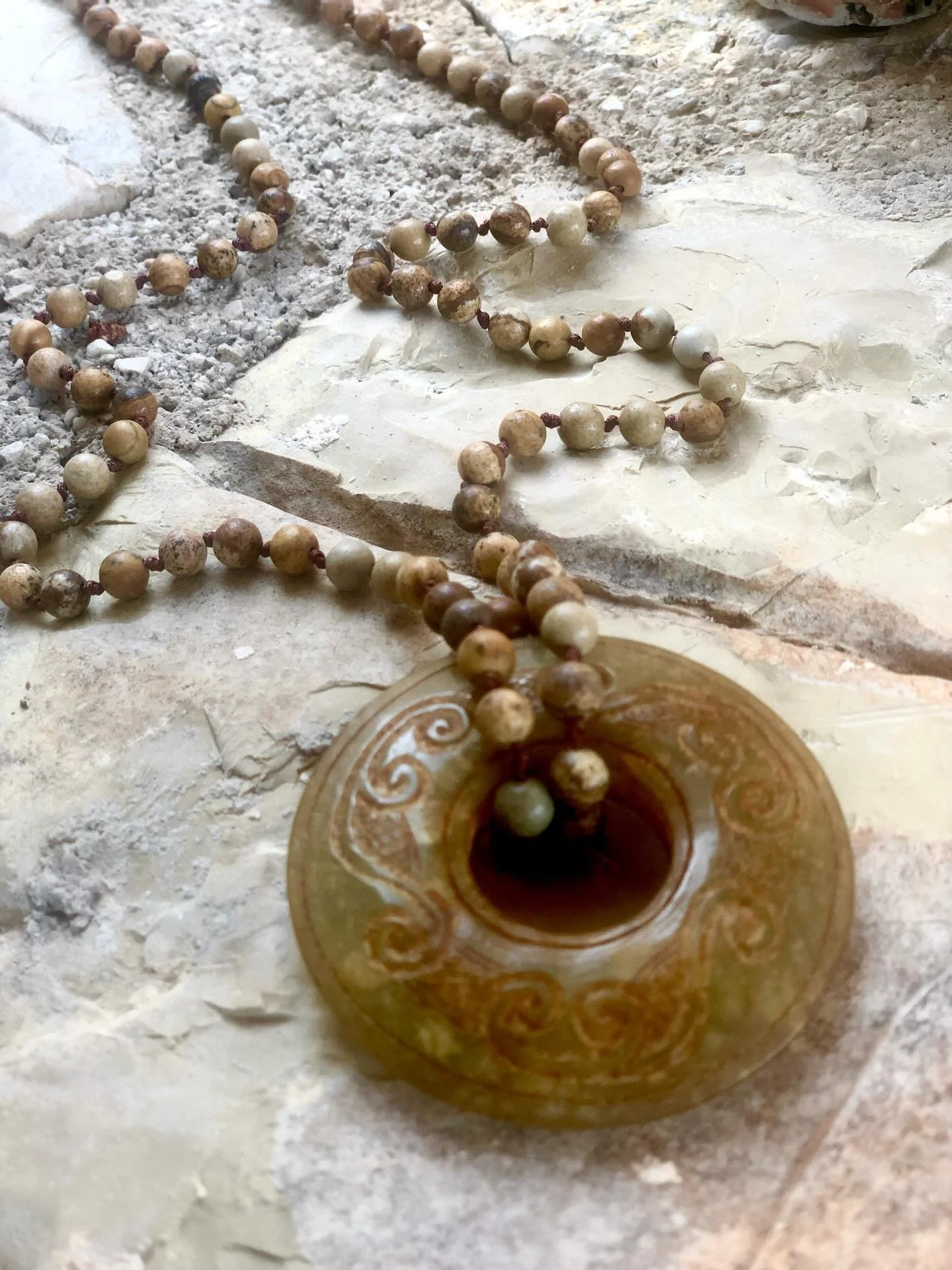 💫Jewellery Trends 2026: Long necklaces, think early 2000&rsquo;s pendants, gemstones, chains , pearls. We are ready!
.
.
.
#longnecklaces #pendants #gemstones #pearls #jewellery