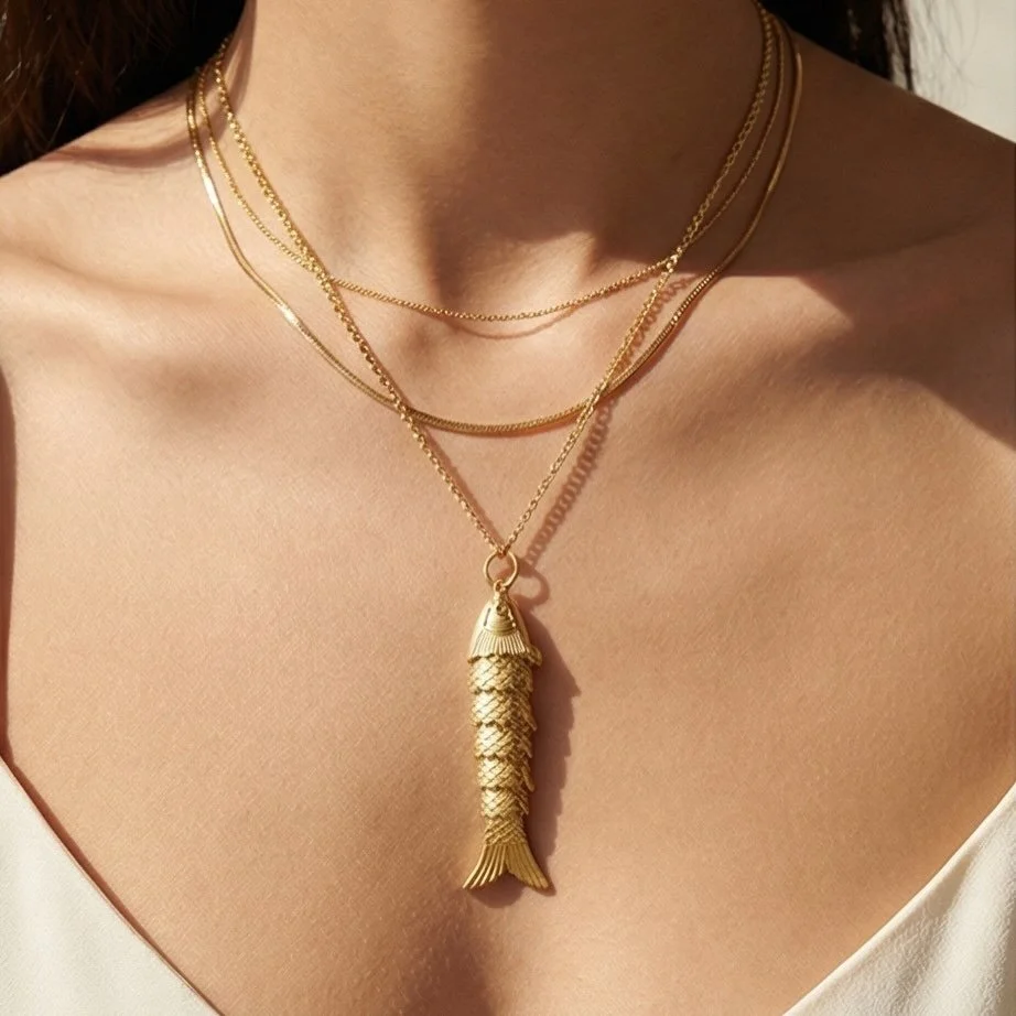 ✨New long pendants for the new season! So much to choose from! Add a charmed bracelet of your choice too! Head on over to the website for more&hellip;
.
.
.
#fish #hearts #neckkaces #bracelets #charms