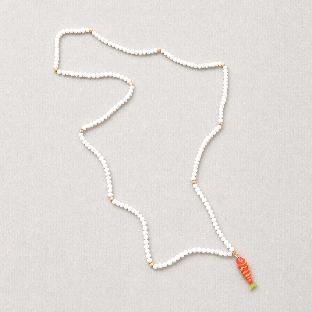 White+Agate+Fish+Motif+PE.png