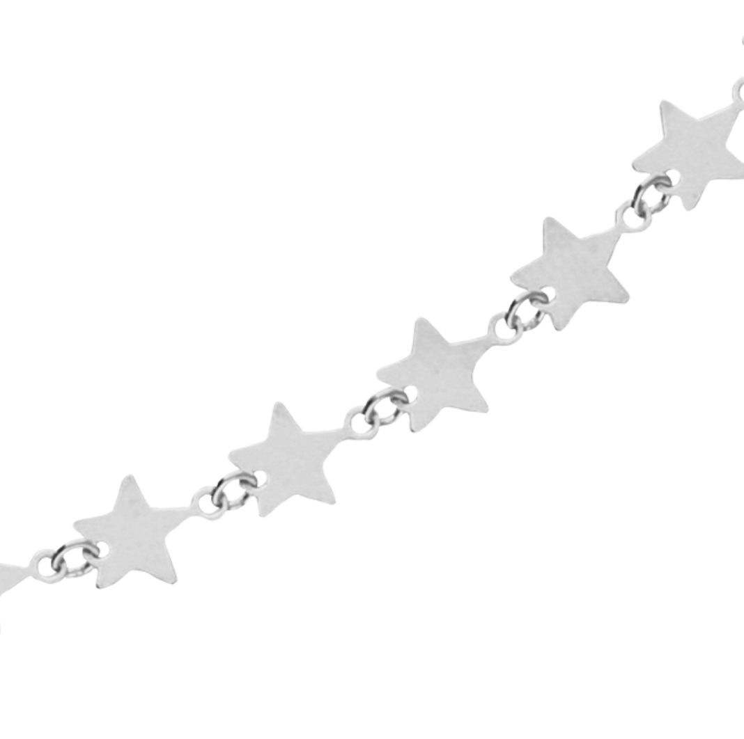 Silver Star Necklace close up.png
