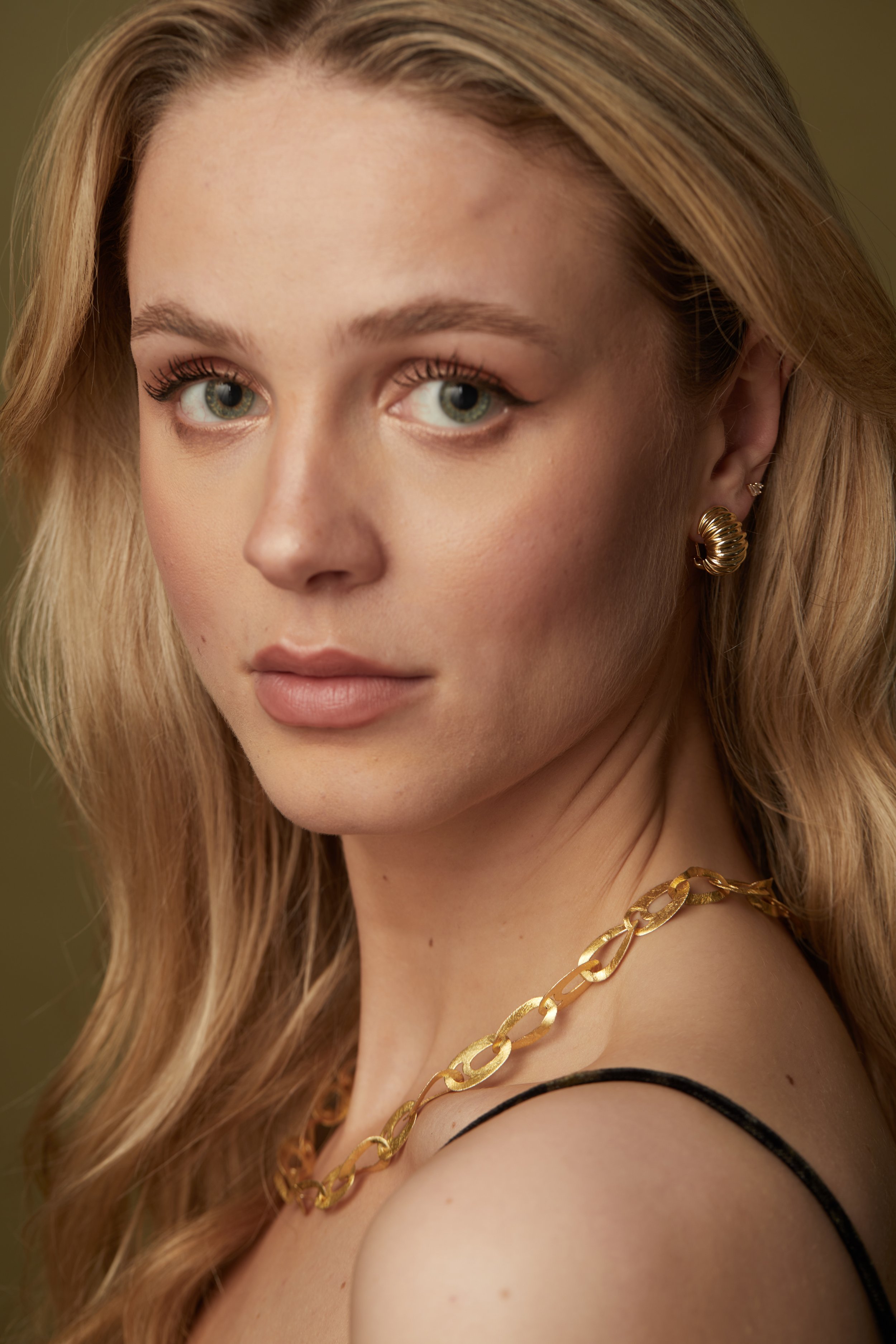 Aphrodite Short Nk and Yasmin Hoops on model..jpg