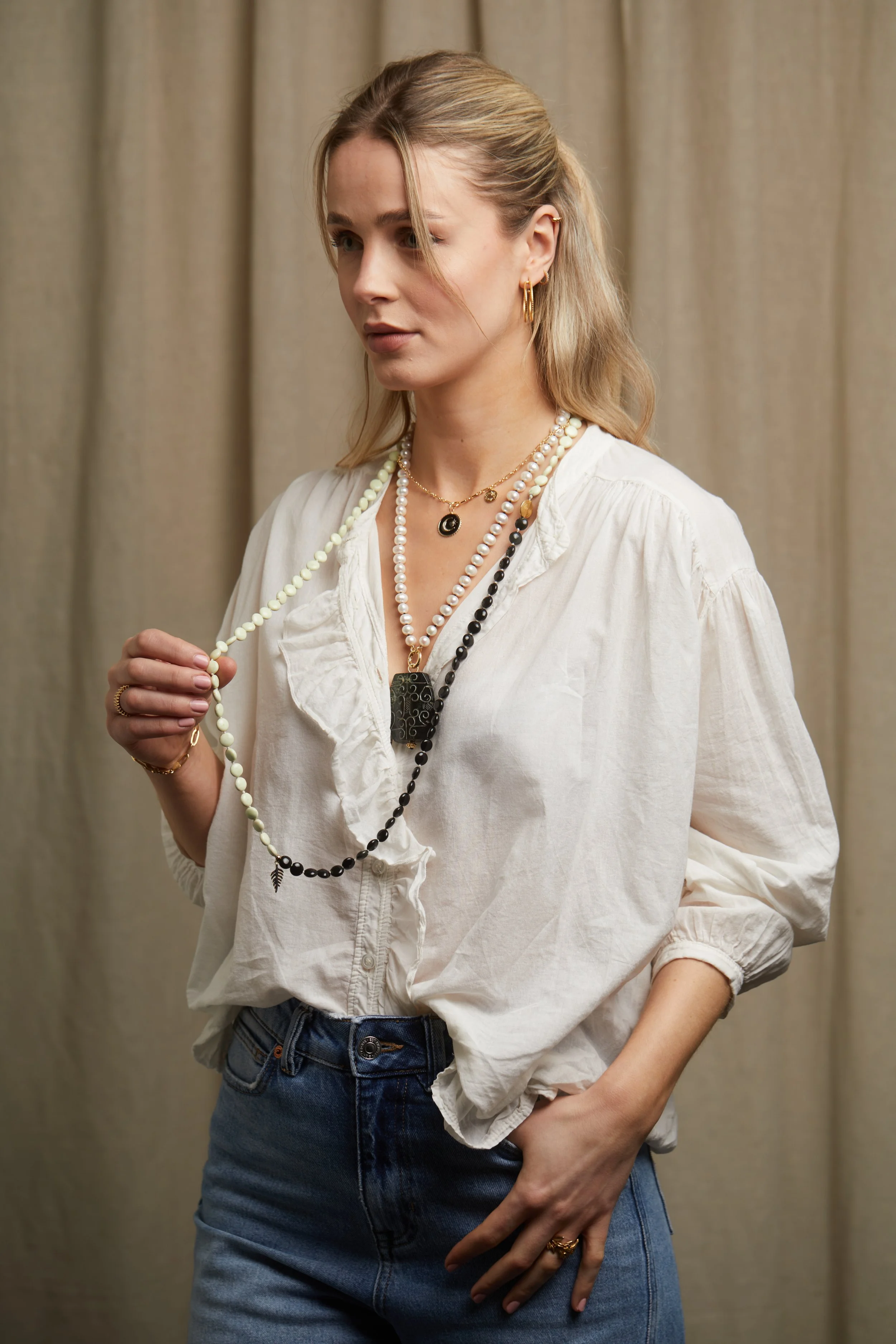 Pearl with Carved Stone PE and Palm Noir.jpg