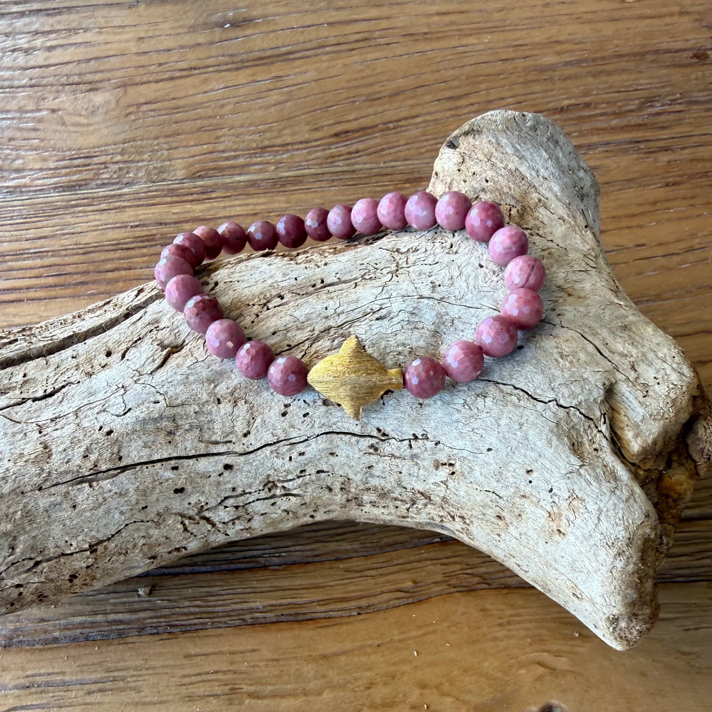 Pink+Rhodonite+Little+Fish+BR+.jpg