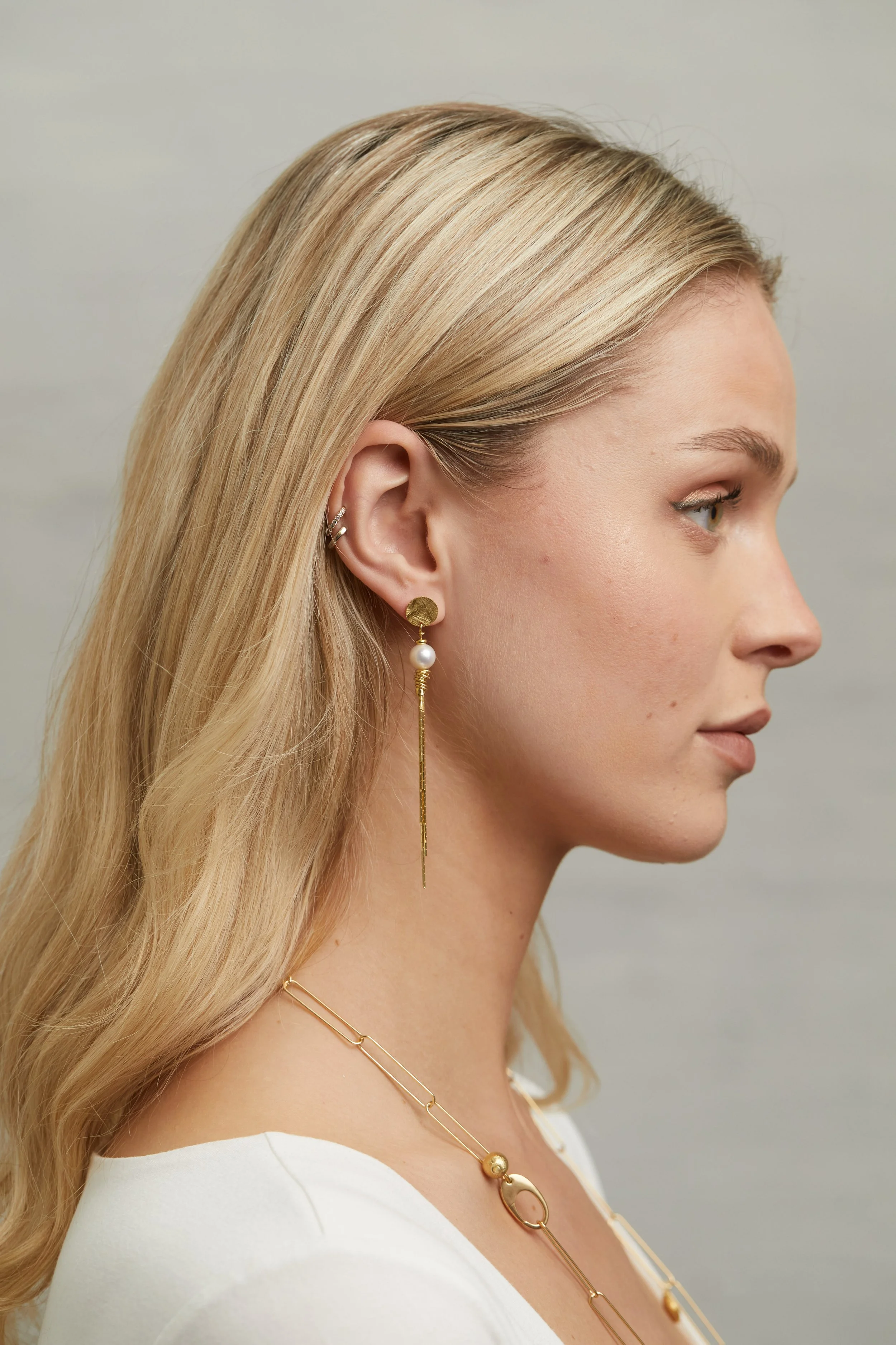 Slinky Pearl ER on Model.jpg