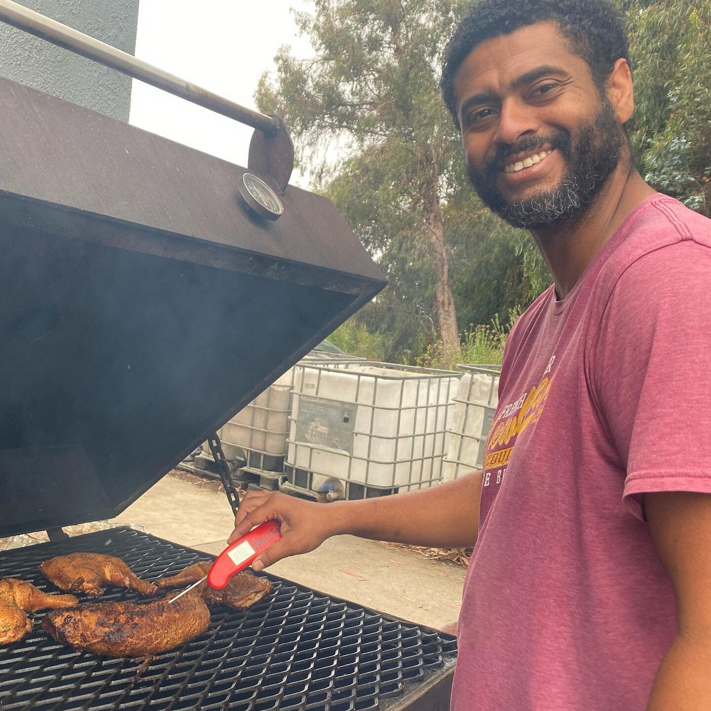 Lunch is on! chicken, pulled pork and tri tip. Put a little sunny in your belly on this gray day. Open for lunch till 2:30pm today. Or, plan for tomorrow 10:30-2:30pm. #bbqlunch #tritip #mylstonebbq #goodland #goleta