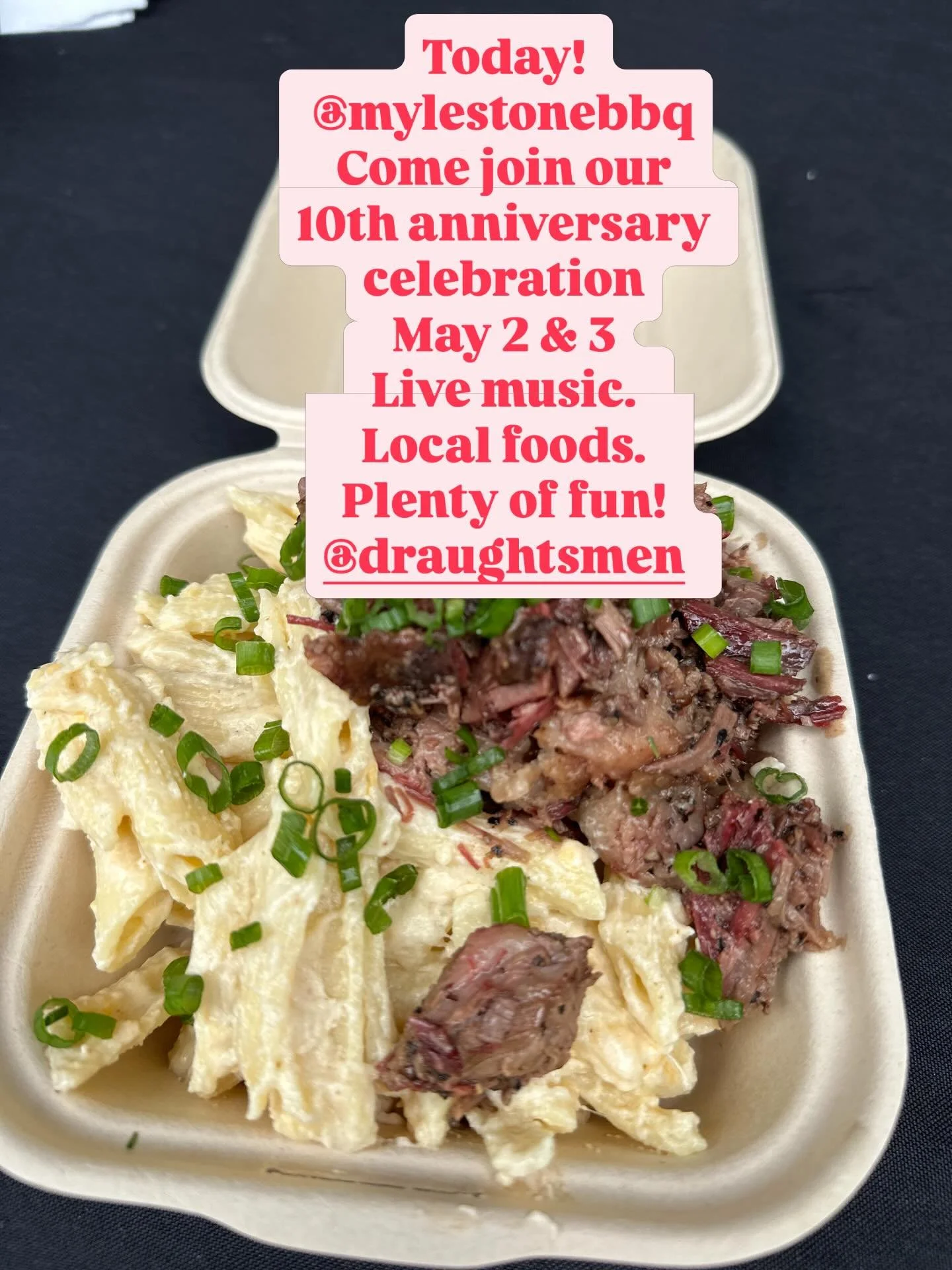 Come celebrate our 10th anniversary with us this weekend. Live music. Local foods. Community vibe. 

@mylestonebbq serving up pulled pork and mac and cheese. Yum! 
.
.
.
#draughtsmenfamily #dadecade #goleta