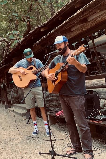 Live Musicw/ Matt Kustura