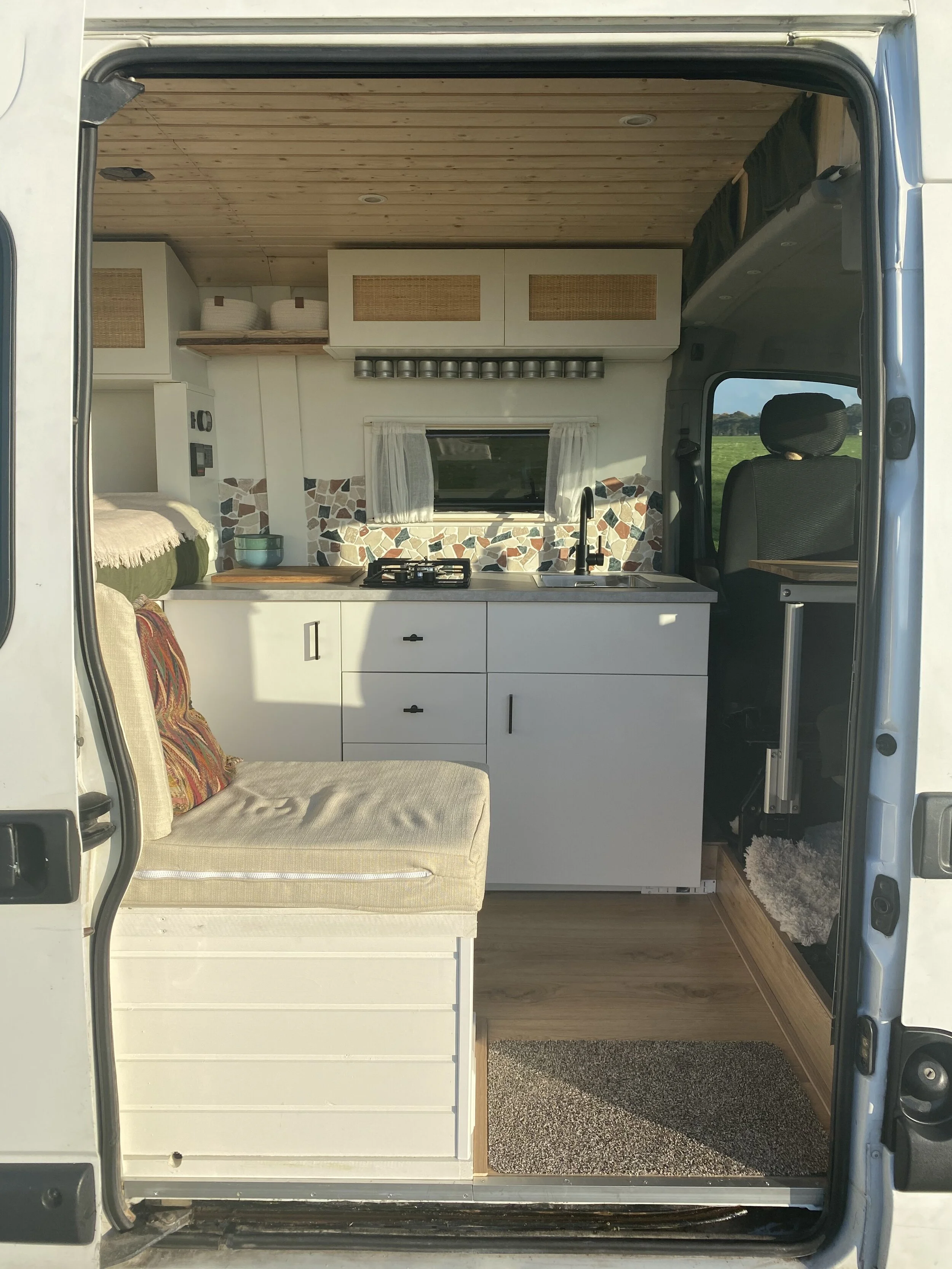 camper-bouwen-zijaanzicht