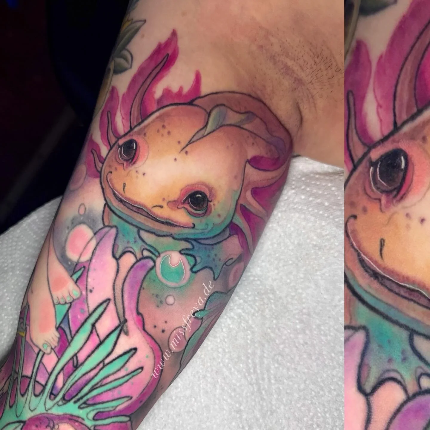 ✨Achsel-otl ✨ 

Ich buche aktuell Termine f&uuml;r September/ Oktober/ November und bin offen f&uuml;r alle Schandtaten ✨😌

Have a snippet of the full sleeve of @elektro.hexe because I need to show you this happy little axolotl (swipe for a full vie