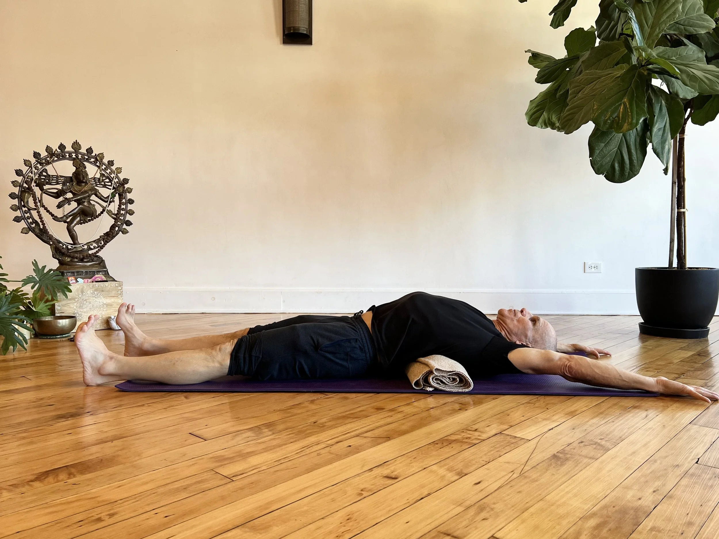 Movement Lab: Neck and Shoulders with Naime Jezzeny
