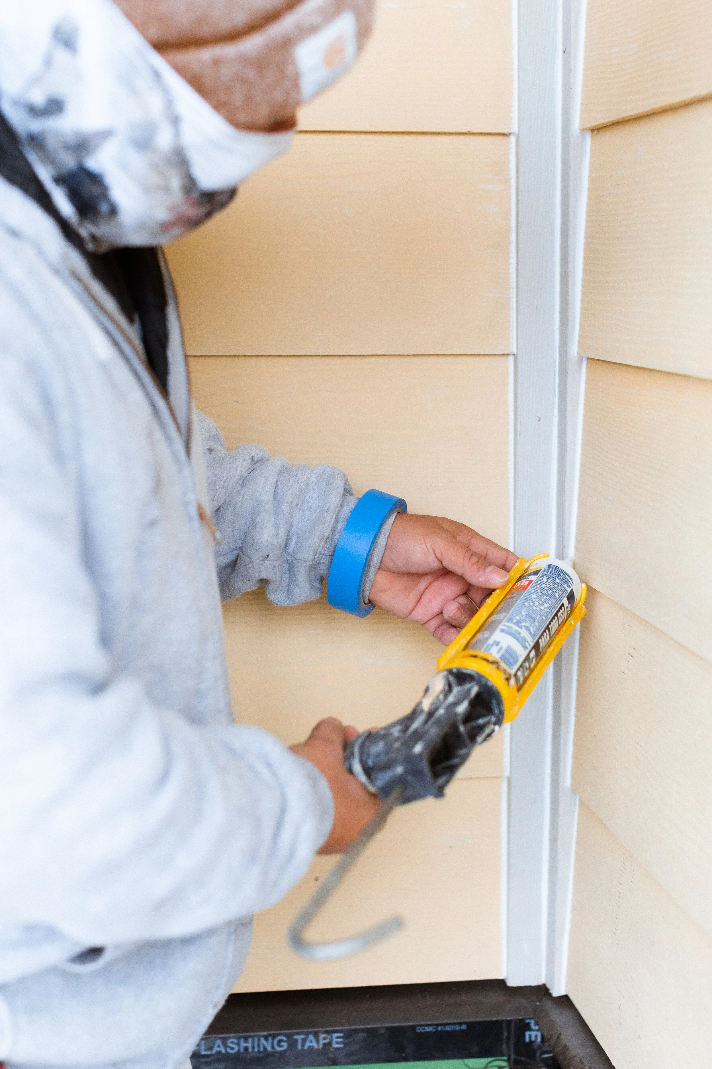 Caulking-1000.jpg