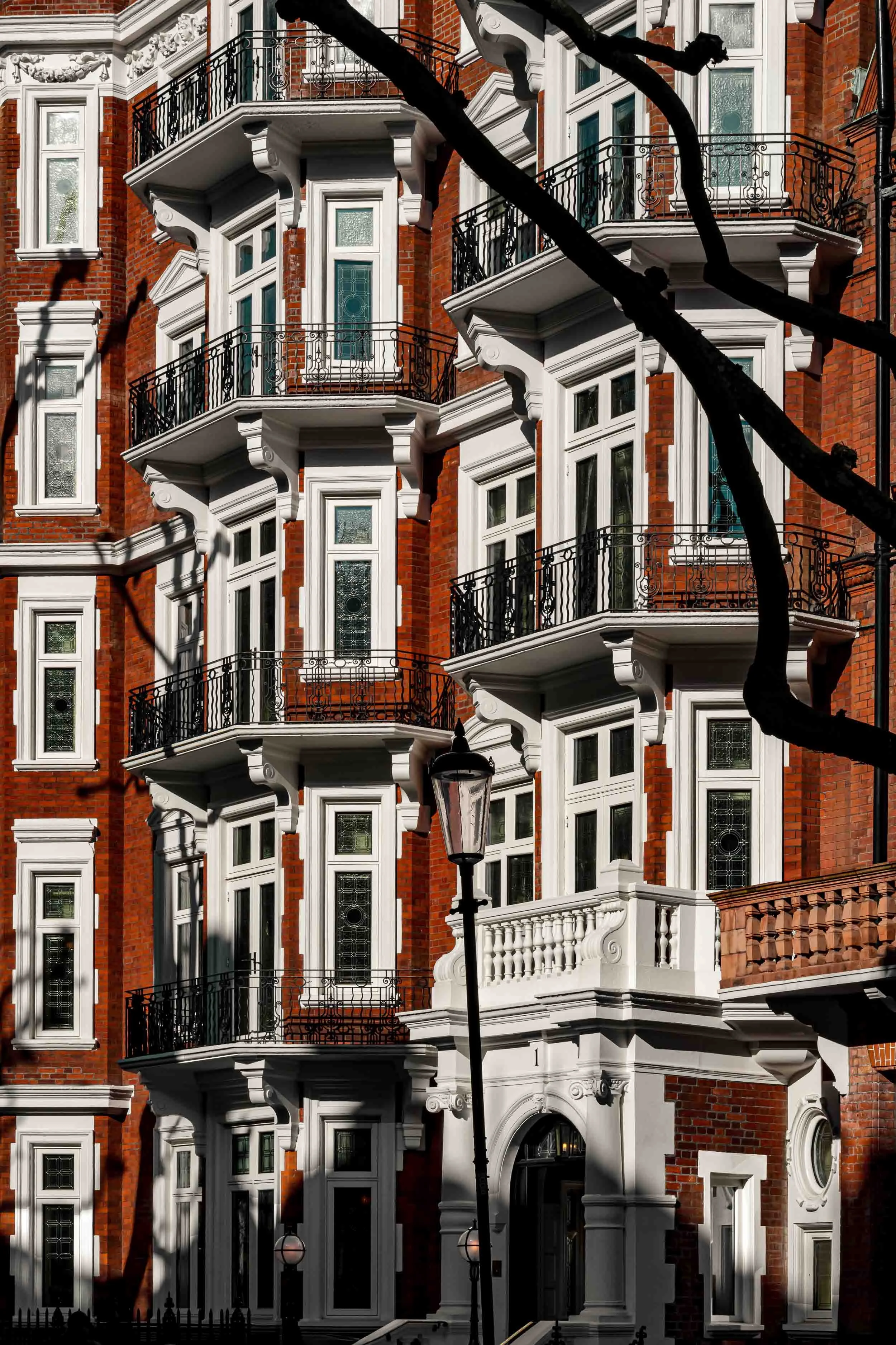 at sloane londres mr. tripper-2.jpg