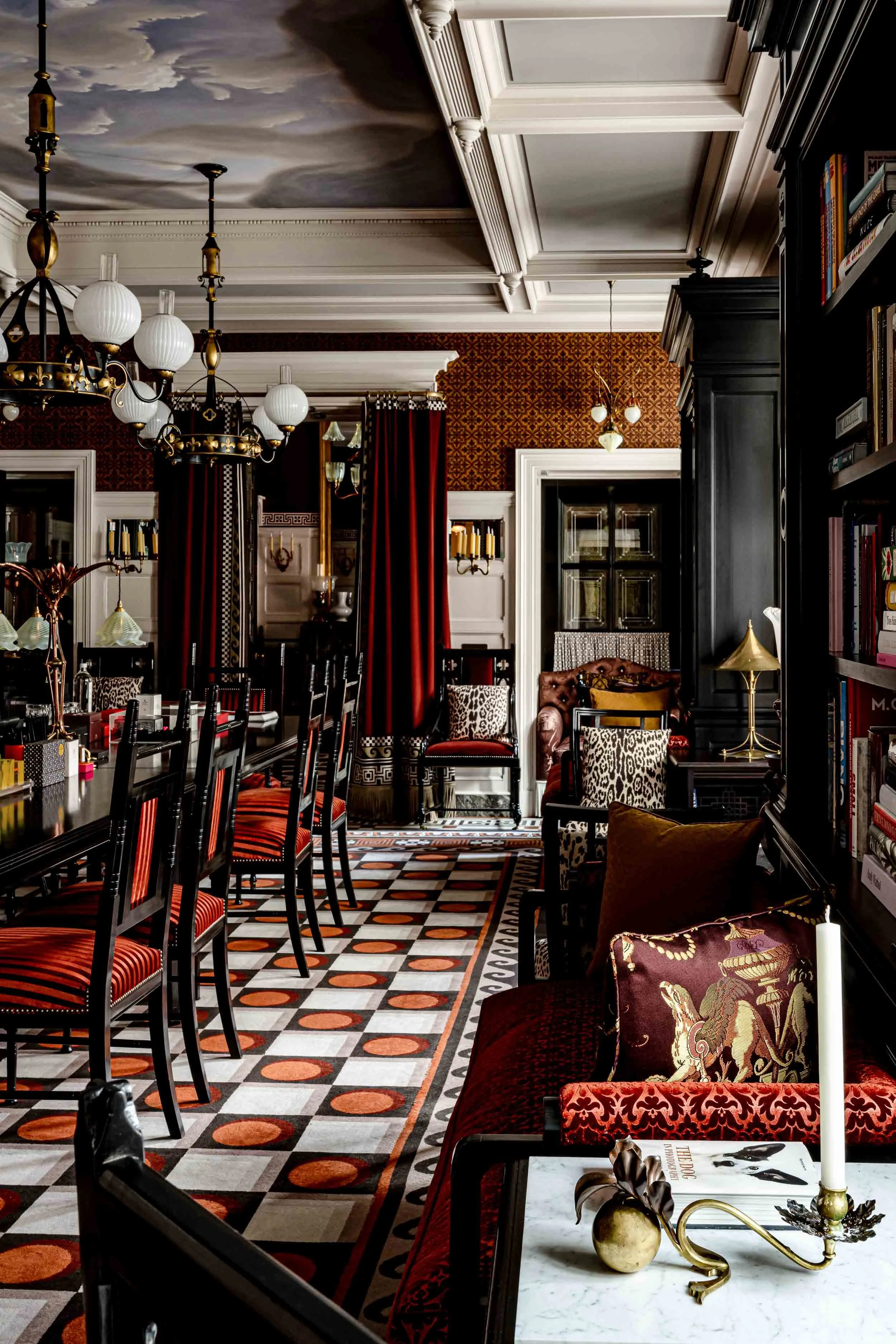 at sloane londres mr. tripper-19.jpg