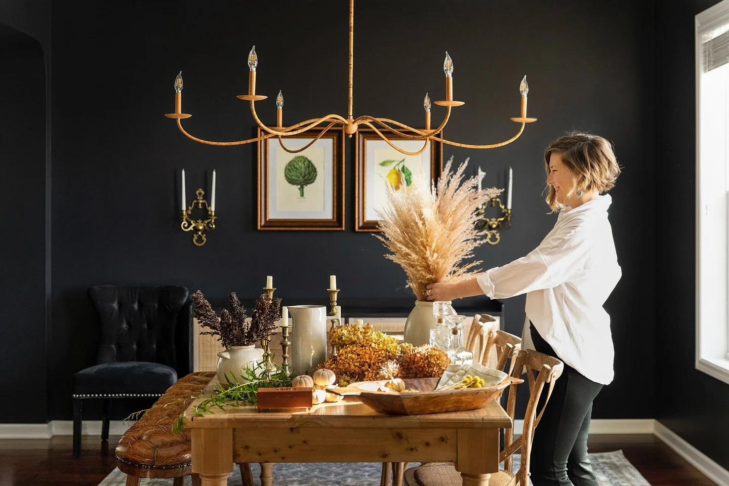 Here is a little design tip for you: You don&rsquo;t really need a complete decor overhaul to welcome in the fall. You can swap out breezy linens for knits, add a vintage rug with deeper tones, or bring in dried botanicals from your garden for a litt