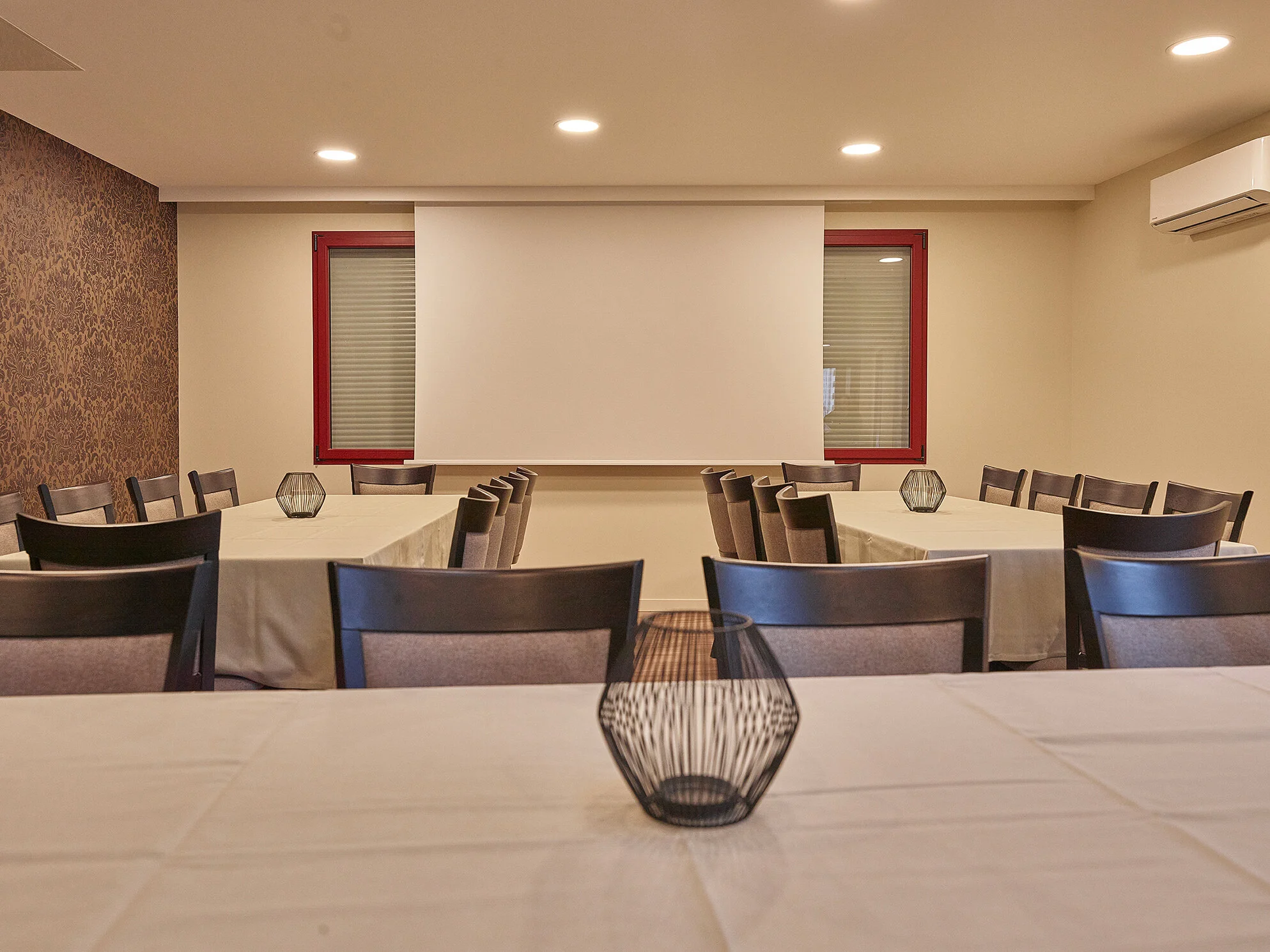 relaisduliondor_salle_seminaire03.jpg
