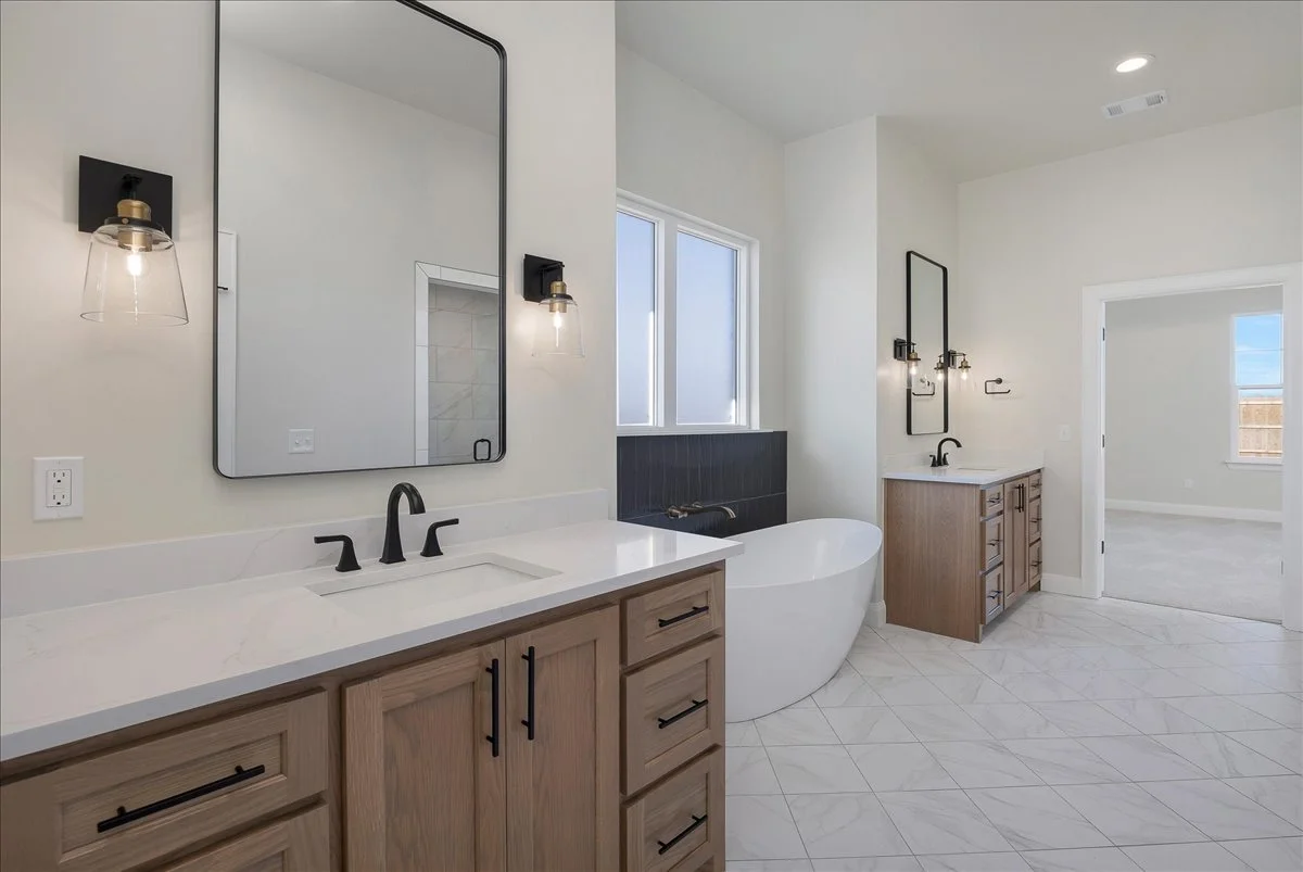 10400-Cactus-Flower-Rd-21-Primary Bathroom 2.jpg