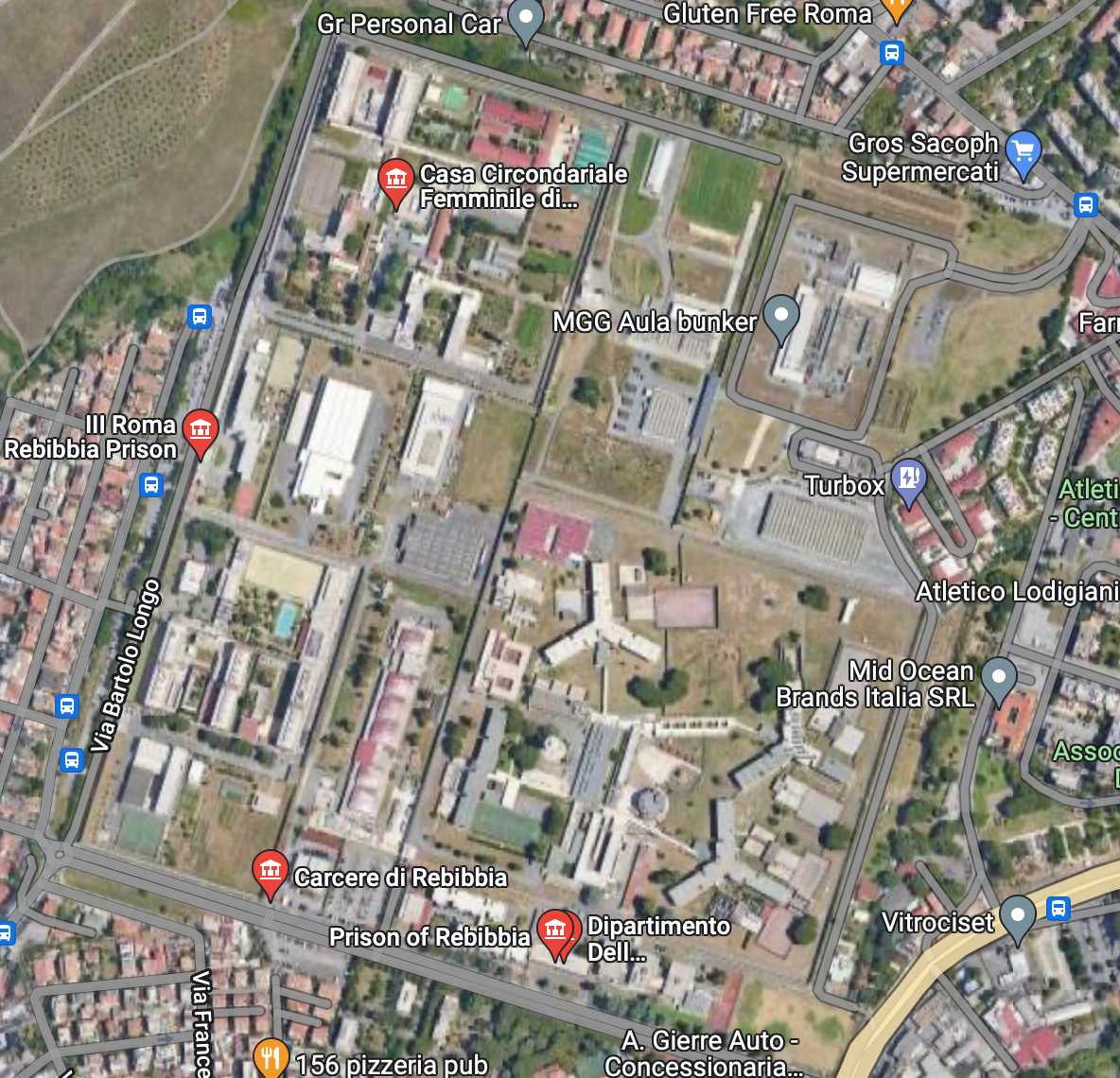  Vue aérienne de la prison de Rebbibia, près de Rome en Italie. 