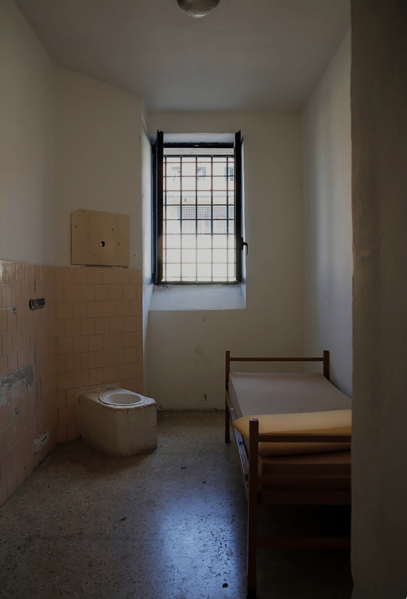  Cellule de la prison de Rebbibia.  Source : allaboutphoto.com 