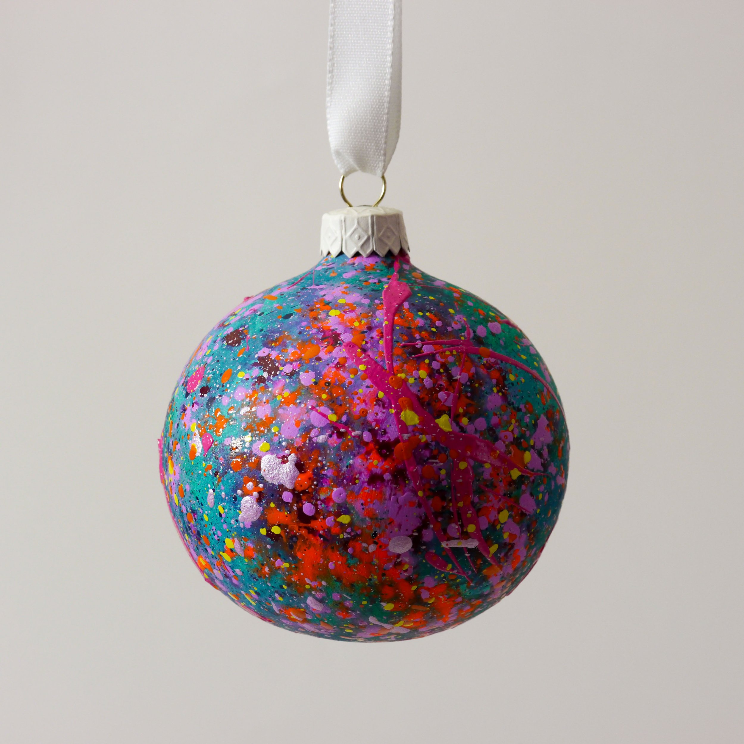 Ltd Edition Bauble 010-2.jpg