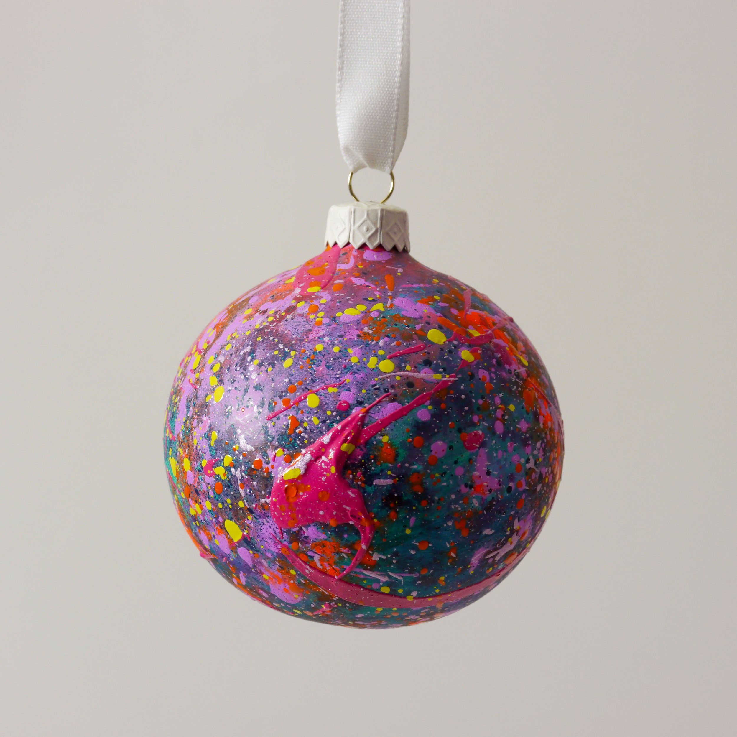 Ltd Edition Bauble 008-3.jpg