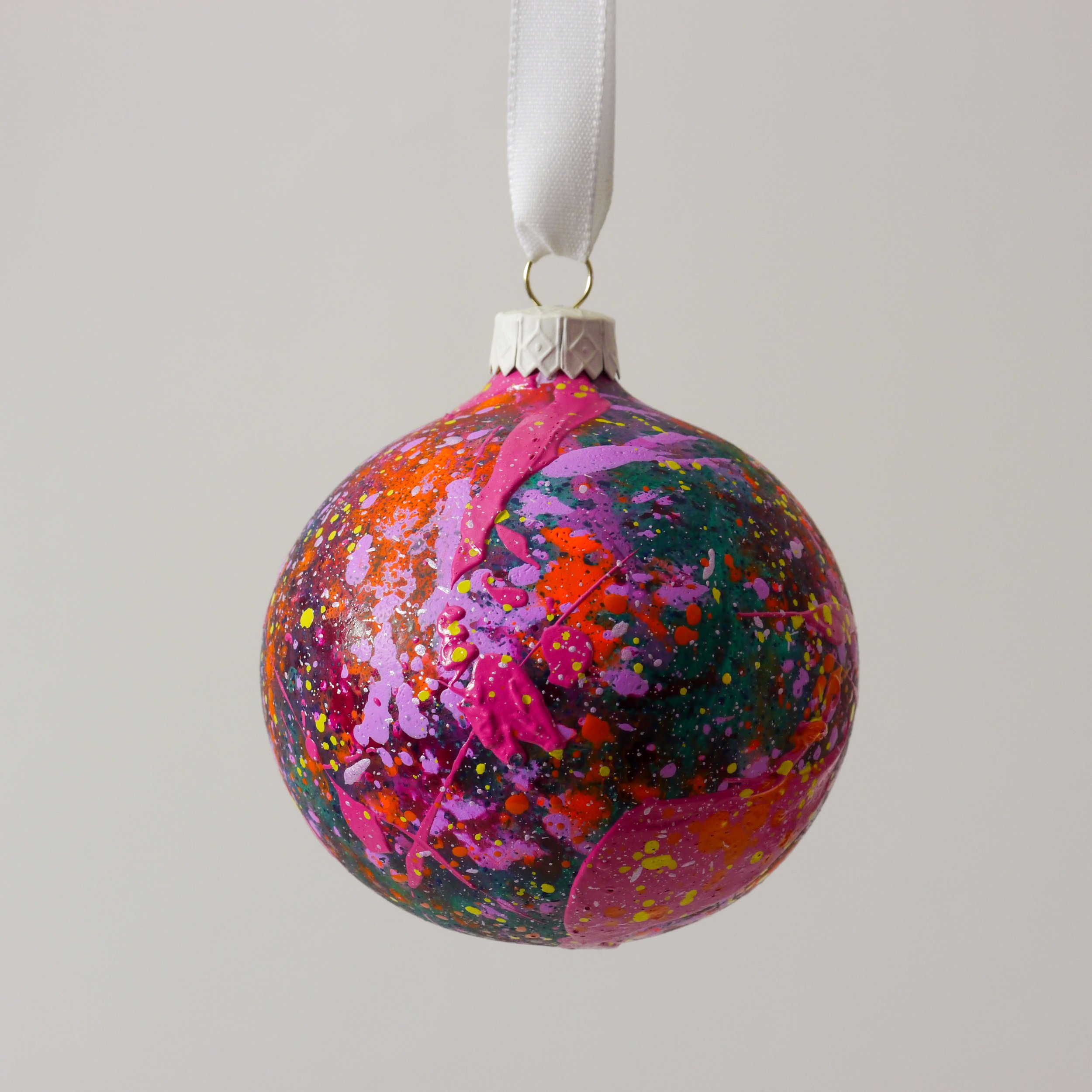 Ltd Edition Bauble 011-3.jpg
