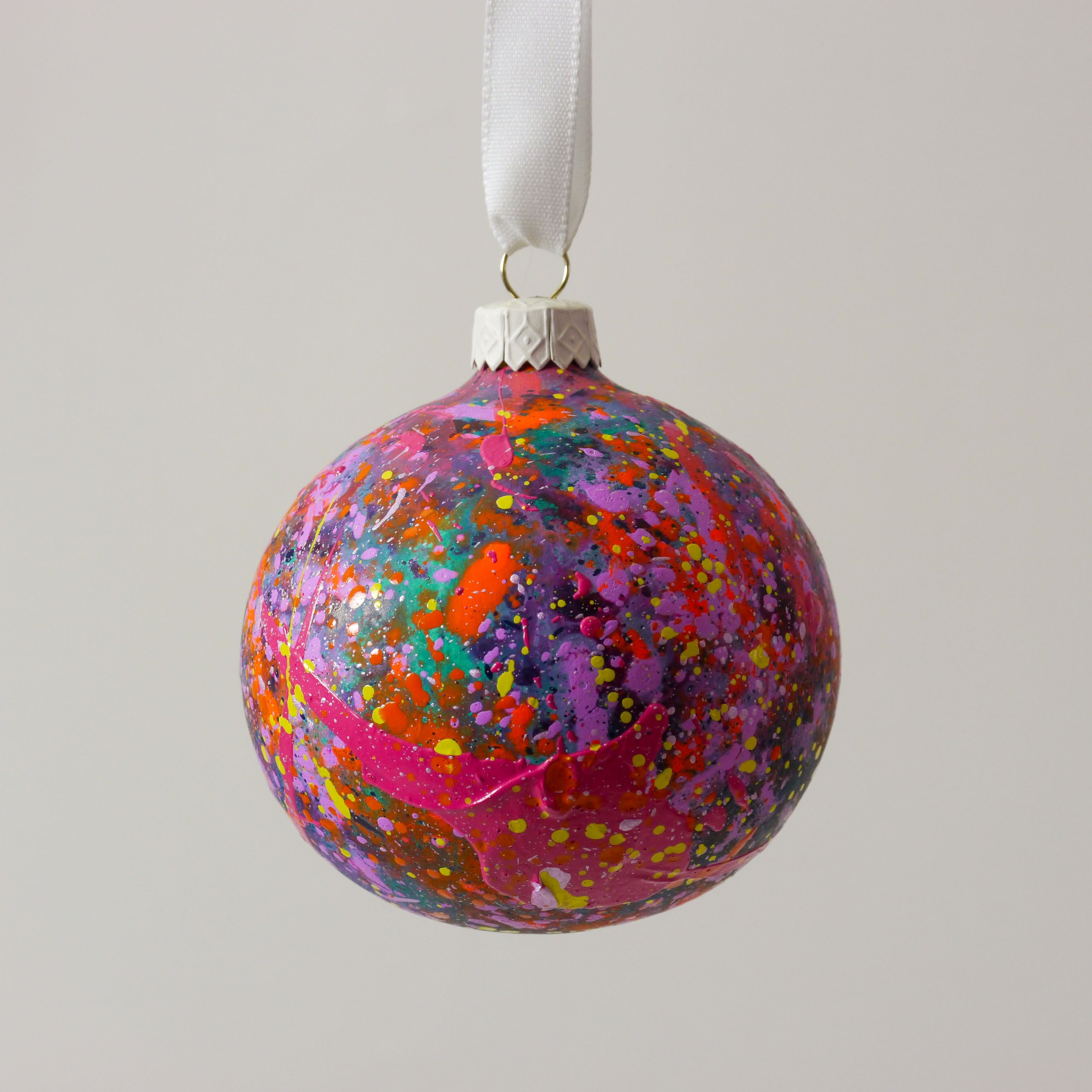 Ltd Edition Bauble 008-2.jpg