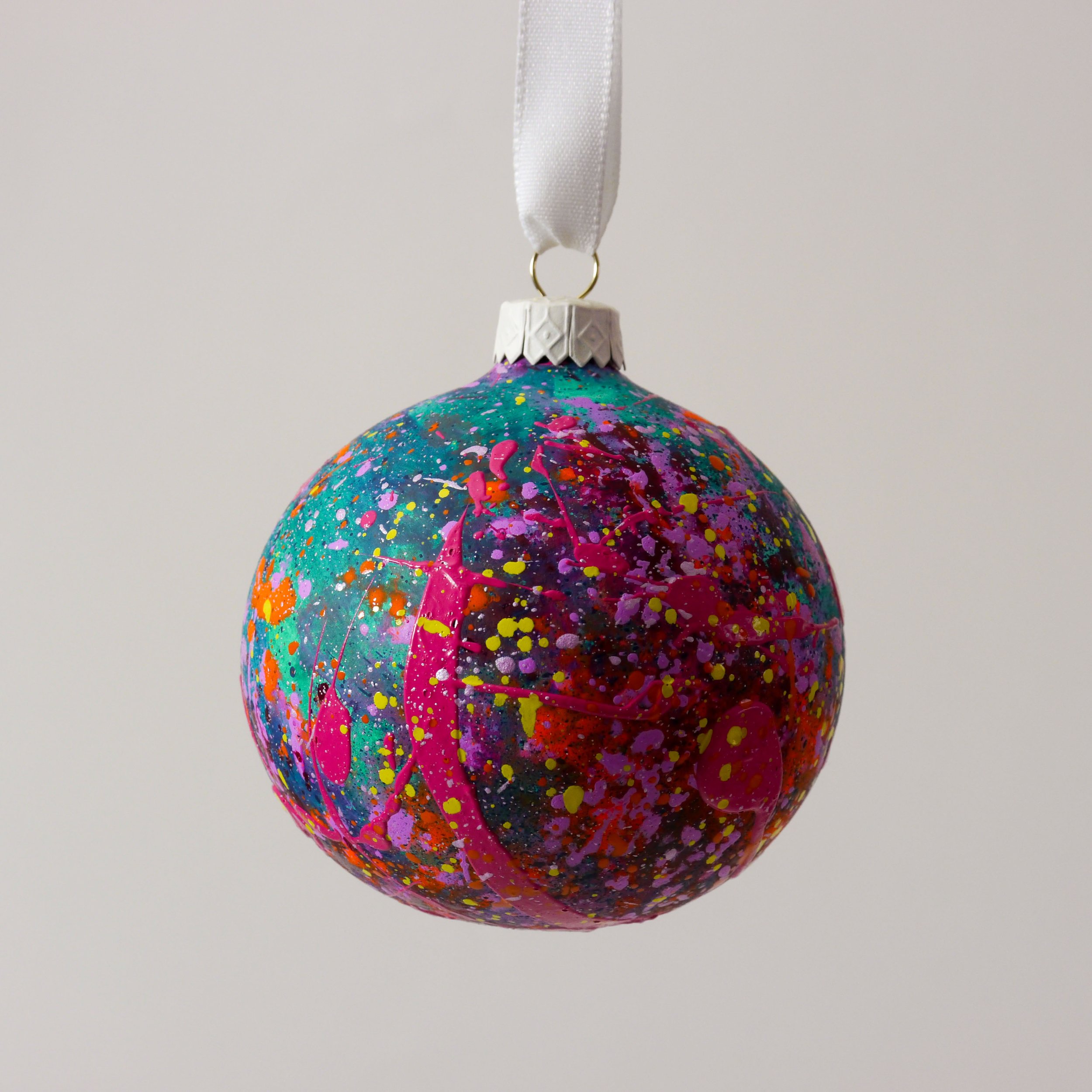 Ltd Edition Bauble 014-2.jpg