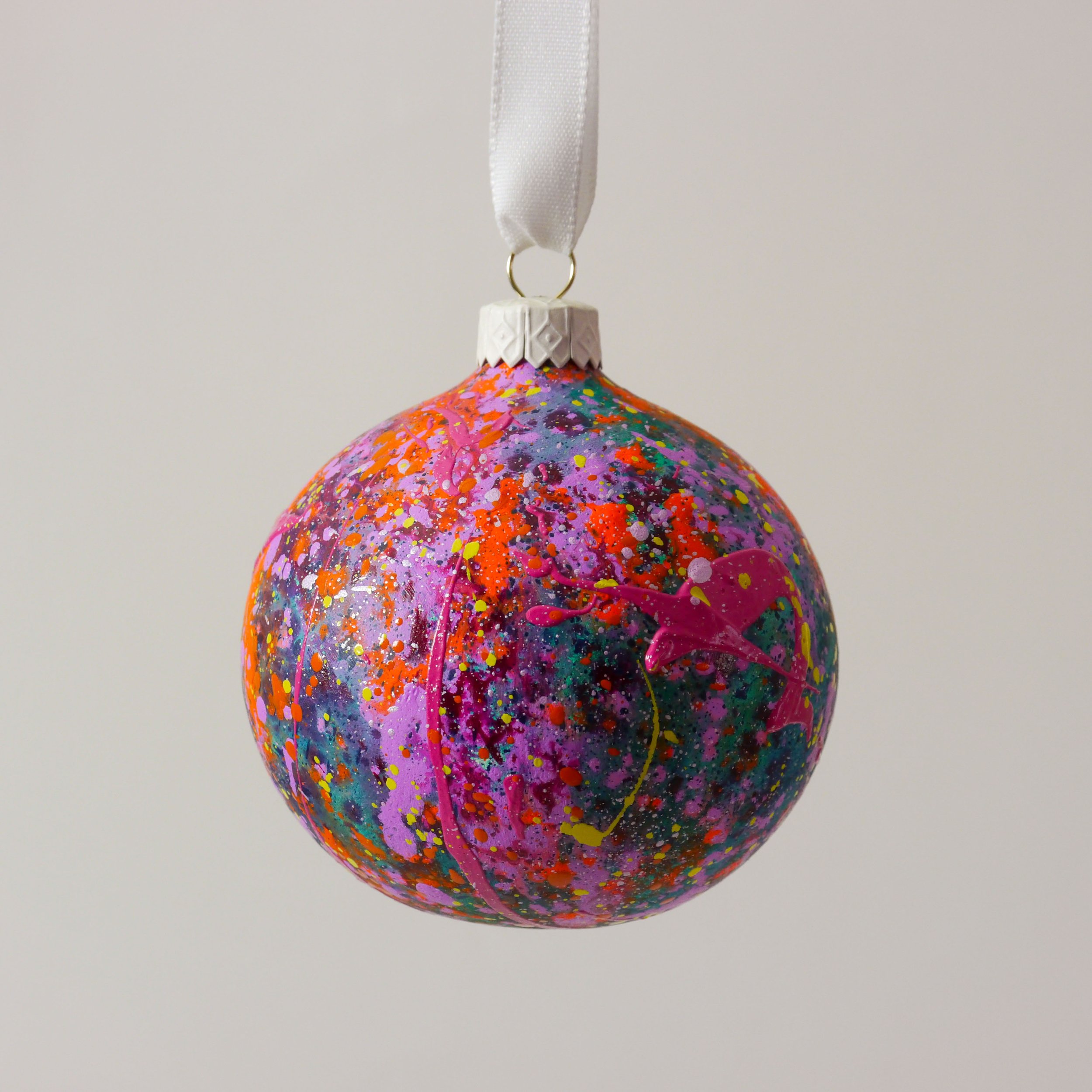 Ltd Edition Bauble 003-3.jpg