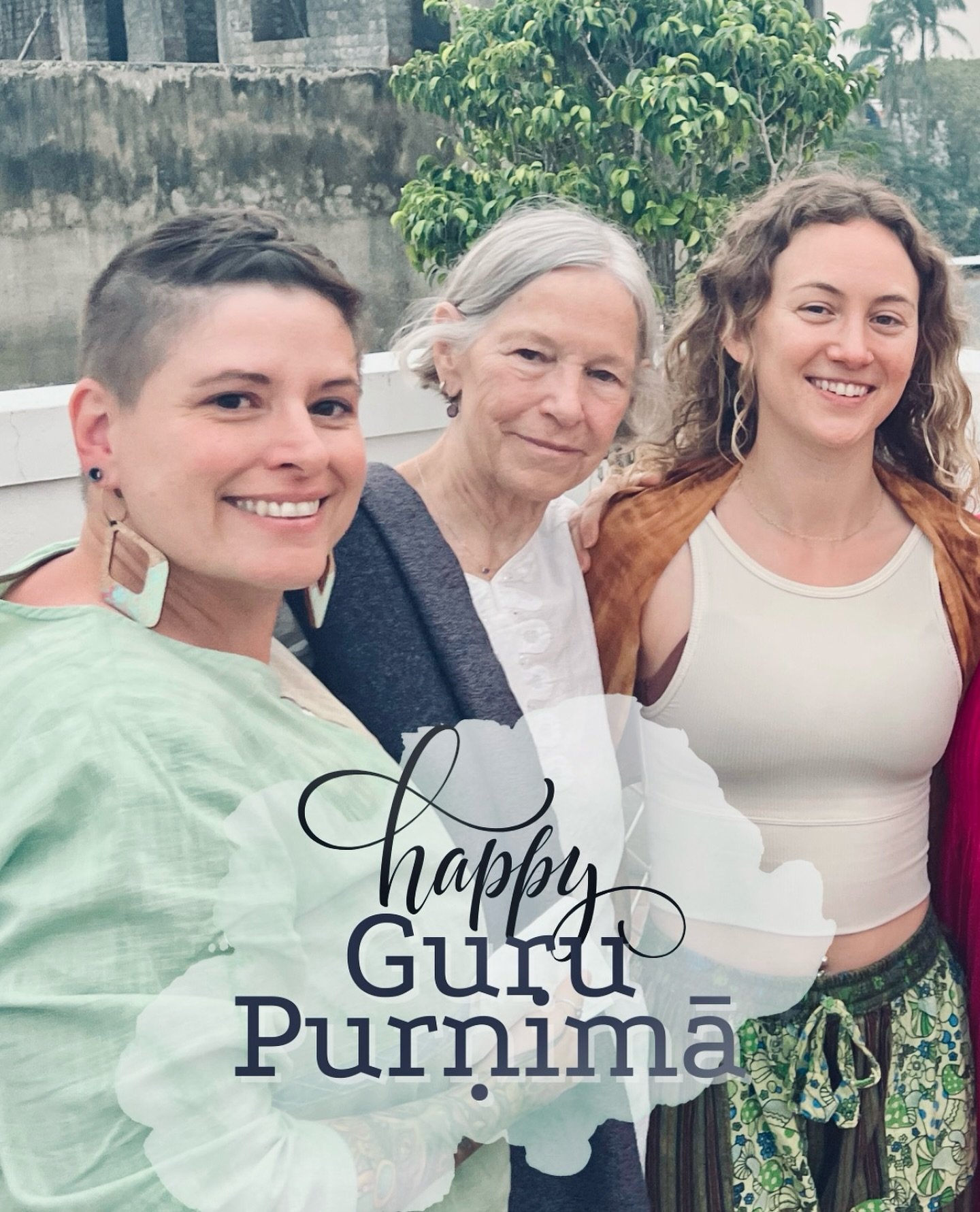 ✨Today is Guru Pūrṇimā! A day of reverence for the lights that shine on our paths for us to journey on!✨
✨In yoga, the Guru(teacher) Śiṣya (student) relationship holds the highest value for one walking the path to enlightenment! Not to give away ou