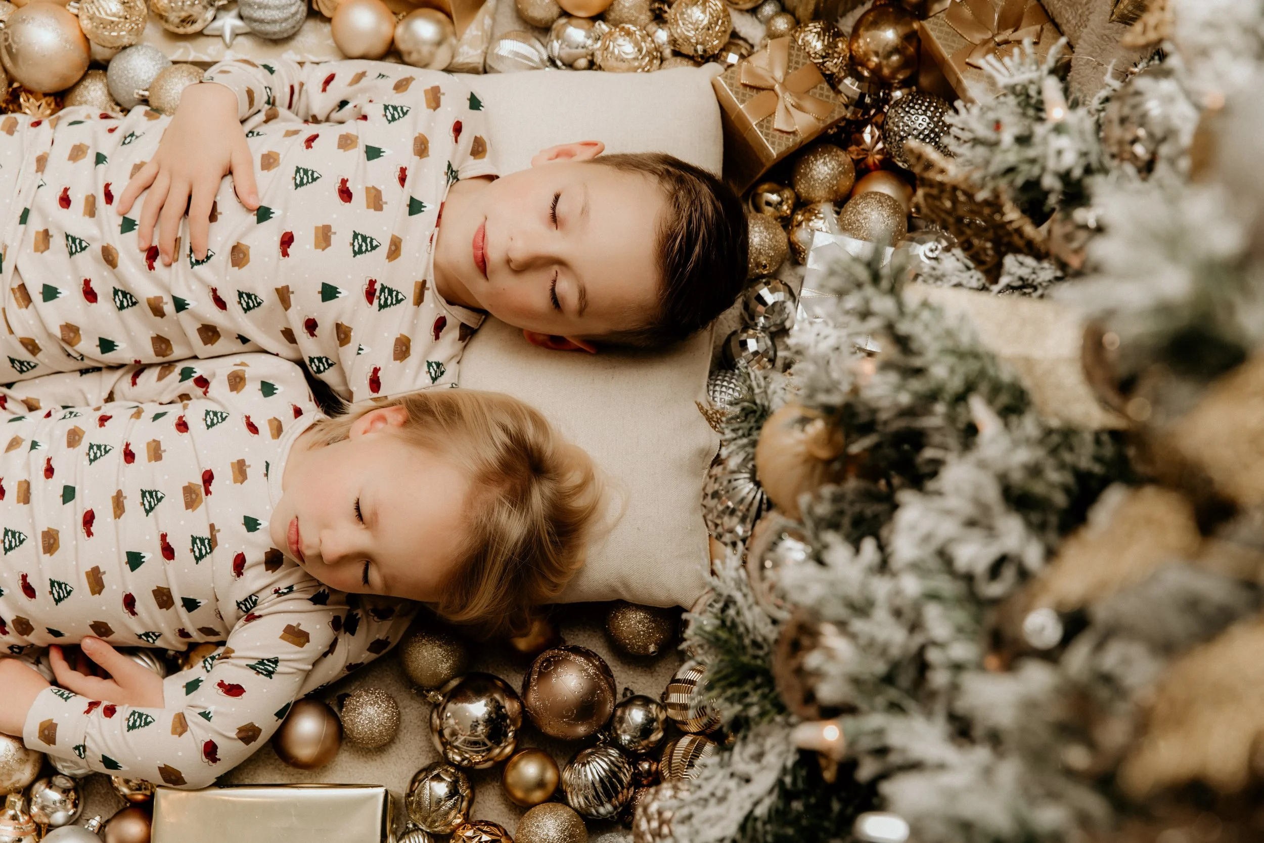 MAINTAINING YOUR CHILD'S SLEEP OVER THE HOLIDAYS