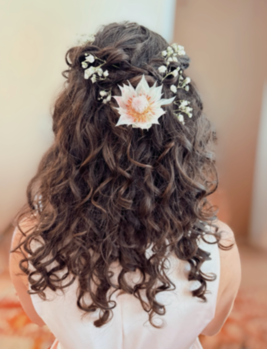 BRIDE CURLY HAIR.png