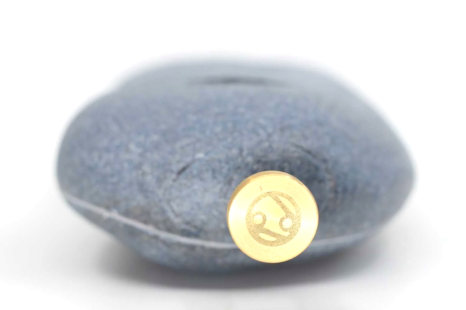 Pin in the Pebble puzzle by Lewis Evans