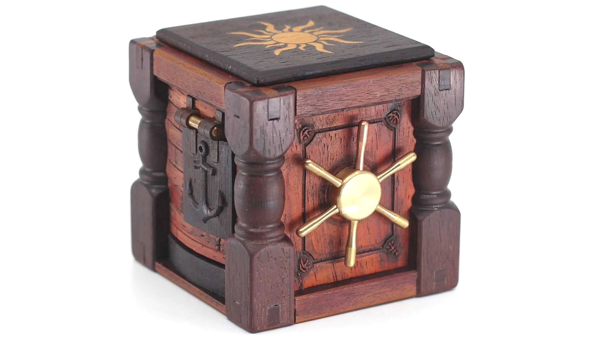 Smuggler's Hold puzzle box by Jesse Born