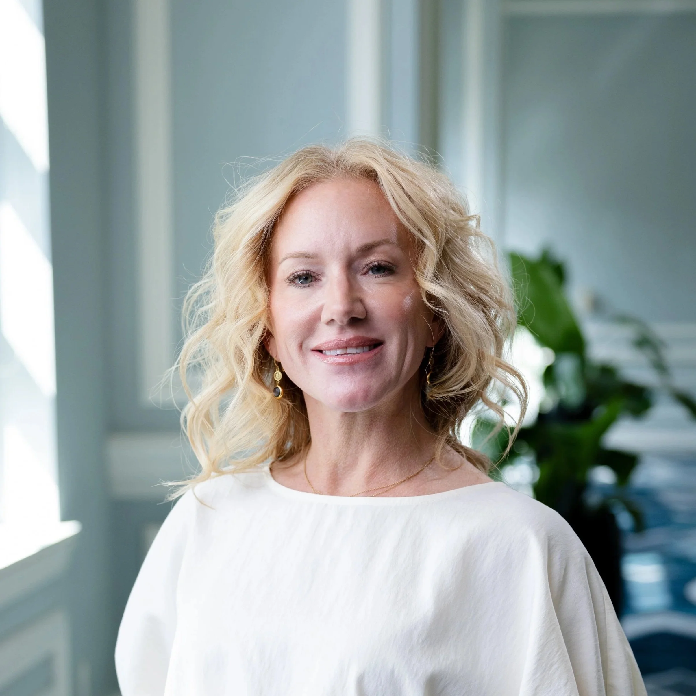 Laurie Denny, Transaction Advisor