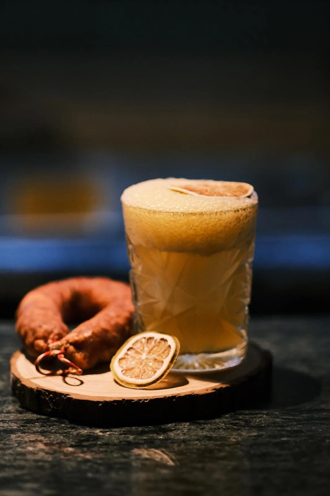 🐷✨ PIGGY COCKTAIL✨🐷

O cocktail que vai surpreender o paladar.

Na Cavalarica, o PIGGY combina ousadia e eleg&acirc;ncia num s&oacute; copo:
🍸 Vodka
🍋 Citric blend
🥃 Homemade chorizo brandy
🍯 Honey syrup
☁️ Fall foam

Uma mistura inesperada ond