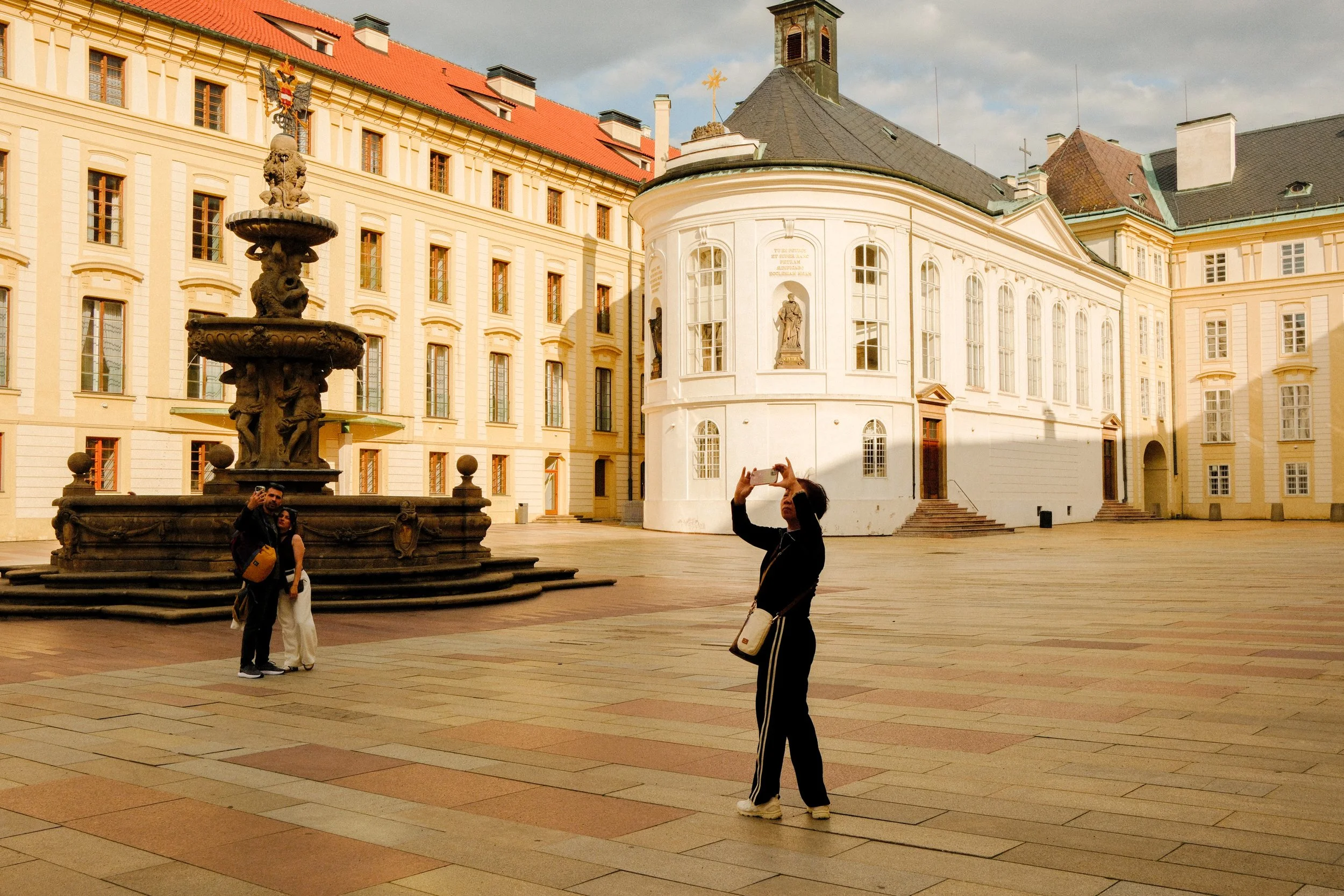 Collection - Photographers - WEB CUT - 28.08.2026-3.jpg