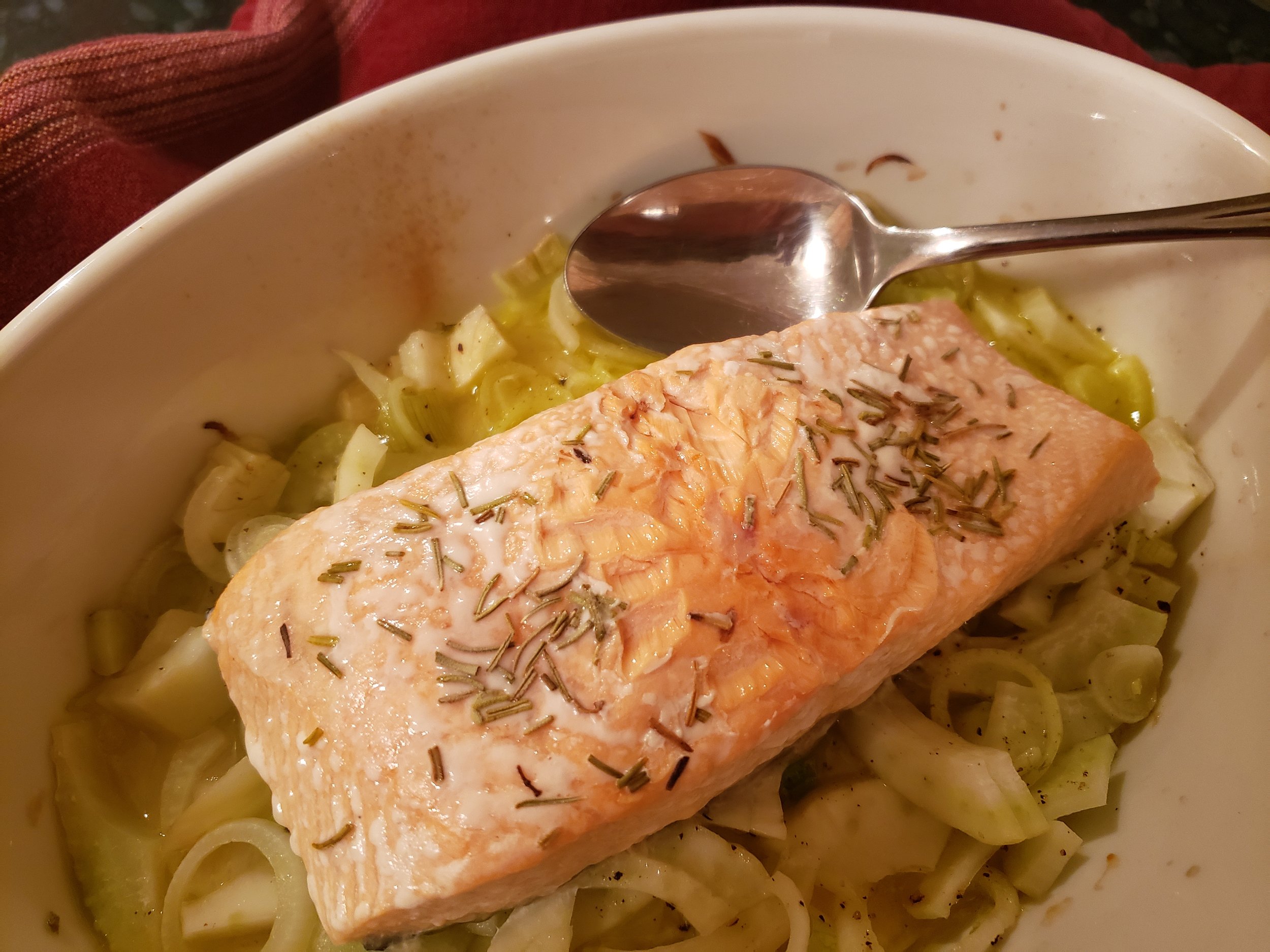 Salmon Baked with Leeks & Fennel