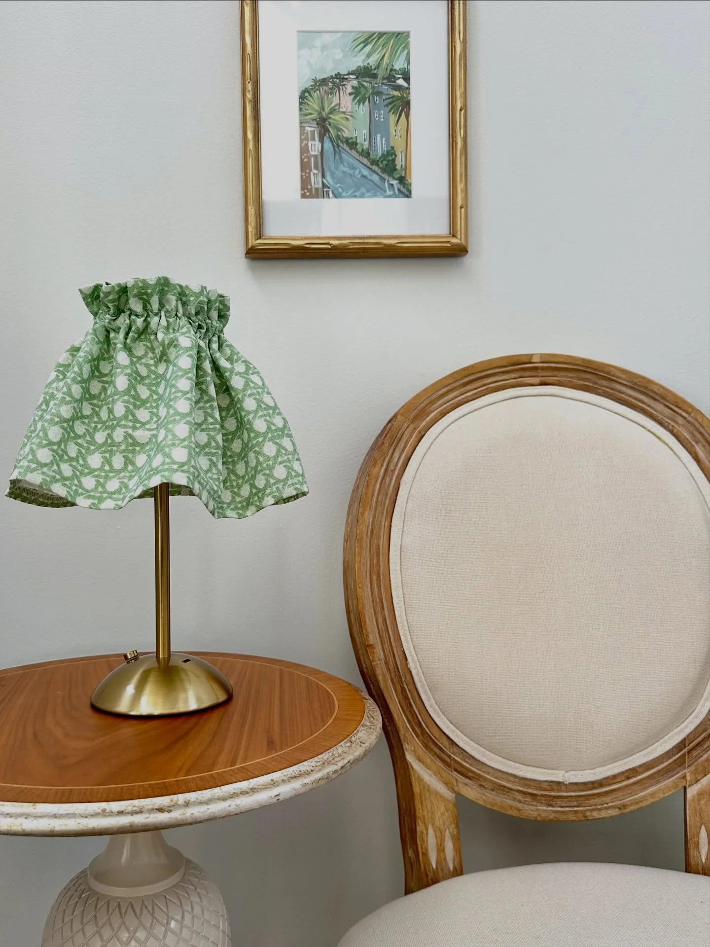 Mini skirt, major charm ✨
Cane Verde bringing a soft layer of pattern to this little corner.

#charlestonhomes #minilampshades #lampshadeskirt