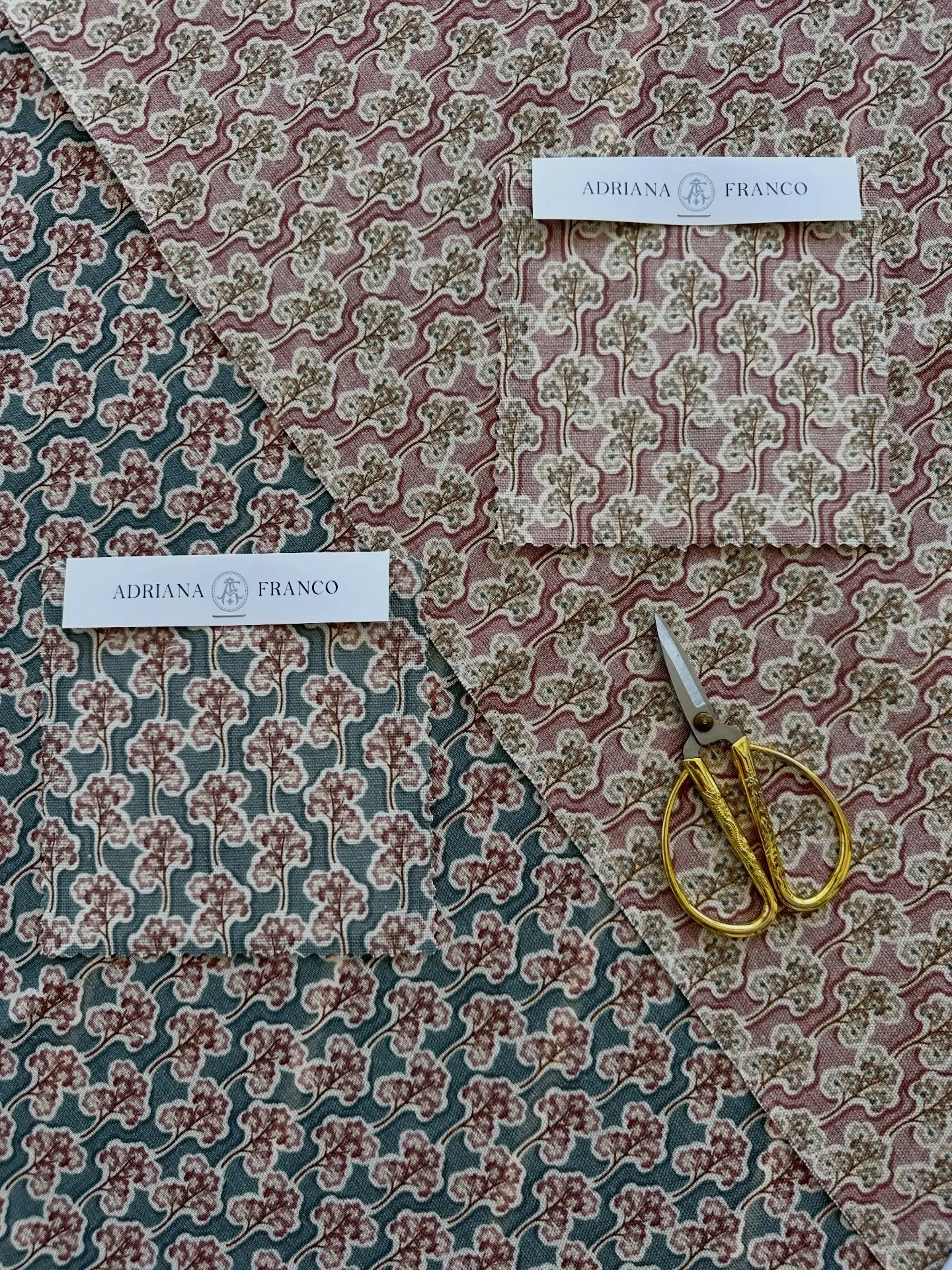 Hello friends! I&rsquo;m so happy to share Eloise, a new pattern from Blossom Manor. Inspired by the clustered blooms of the crape myrtle, this design explores rhythm and movement through a subtle maze-like effect.

A smaller-scale coordinating print