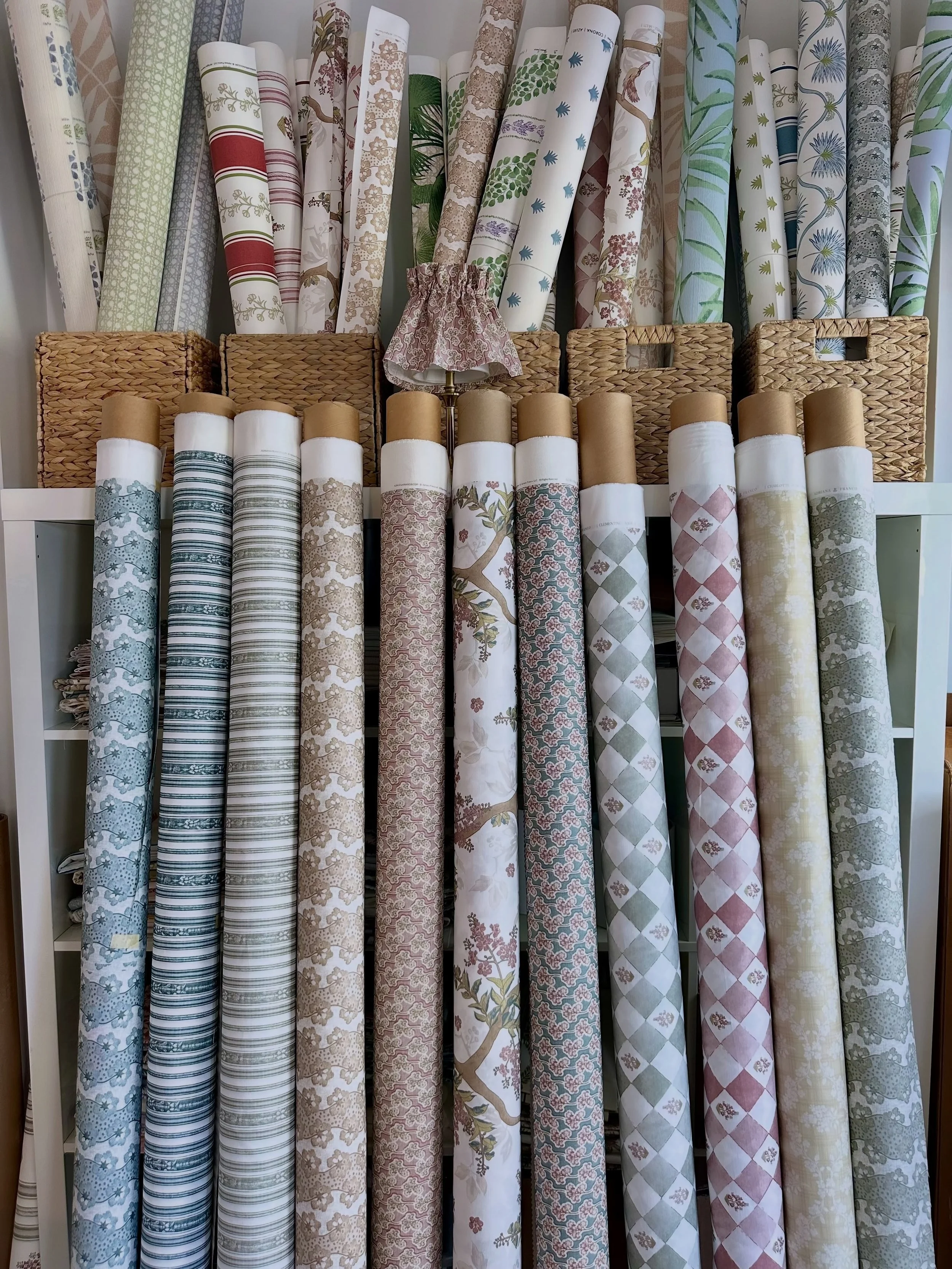 Current situation: surrounded by fabric, wallpaper, and an unreasonable amount of sample cutting. 😂✂️

If you&rsquo;ve requested memos recently, chances are your future samples are somewhere in this photo.

The plan for the next few days: cut, label