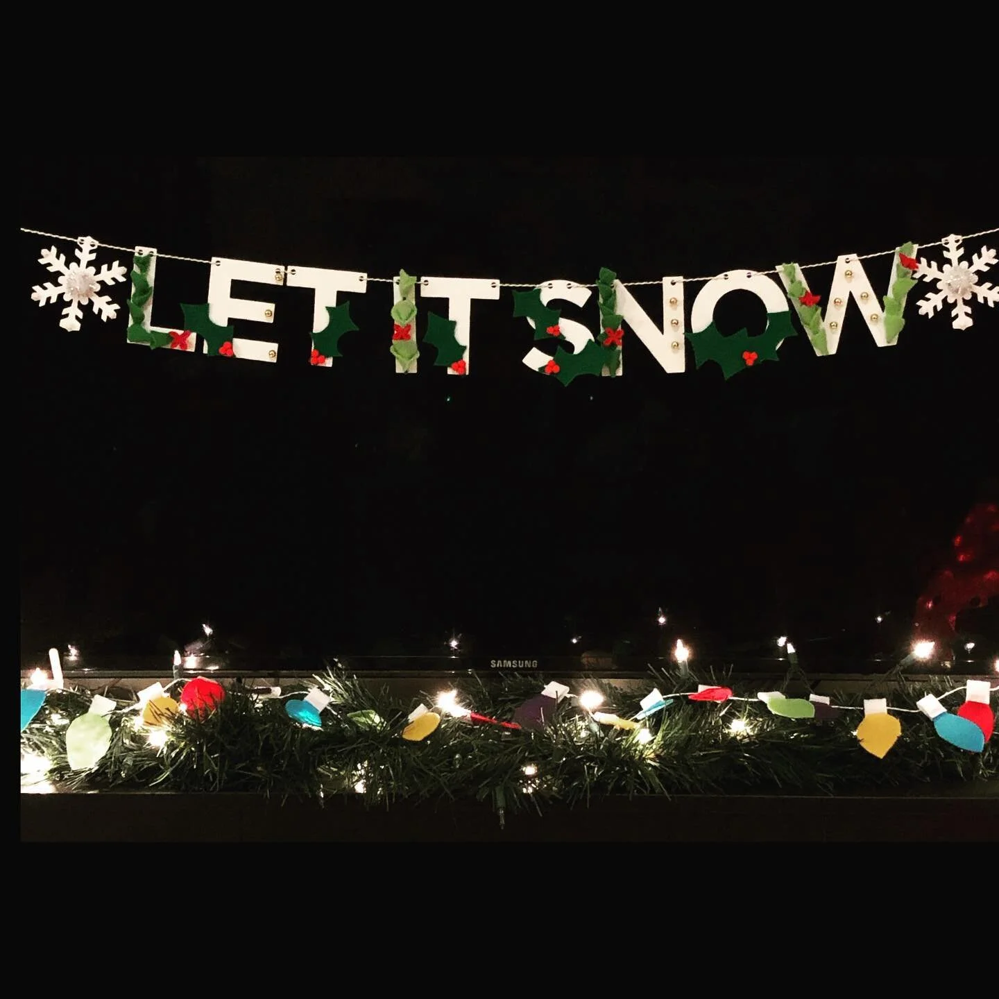Let it snow, let it snow, let it snow! Three Wishes Craft Shoppe style! Thank you so much @nestshenandoah &amp; @aliciafarmer02 for this crafty, winter fun! #snowNESTY