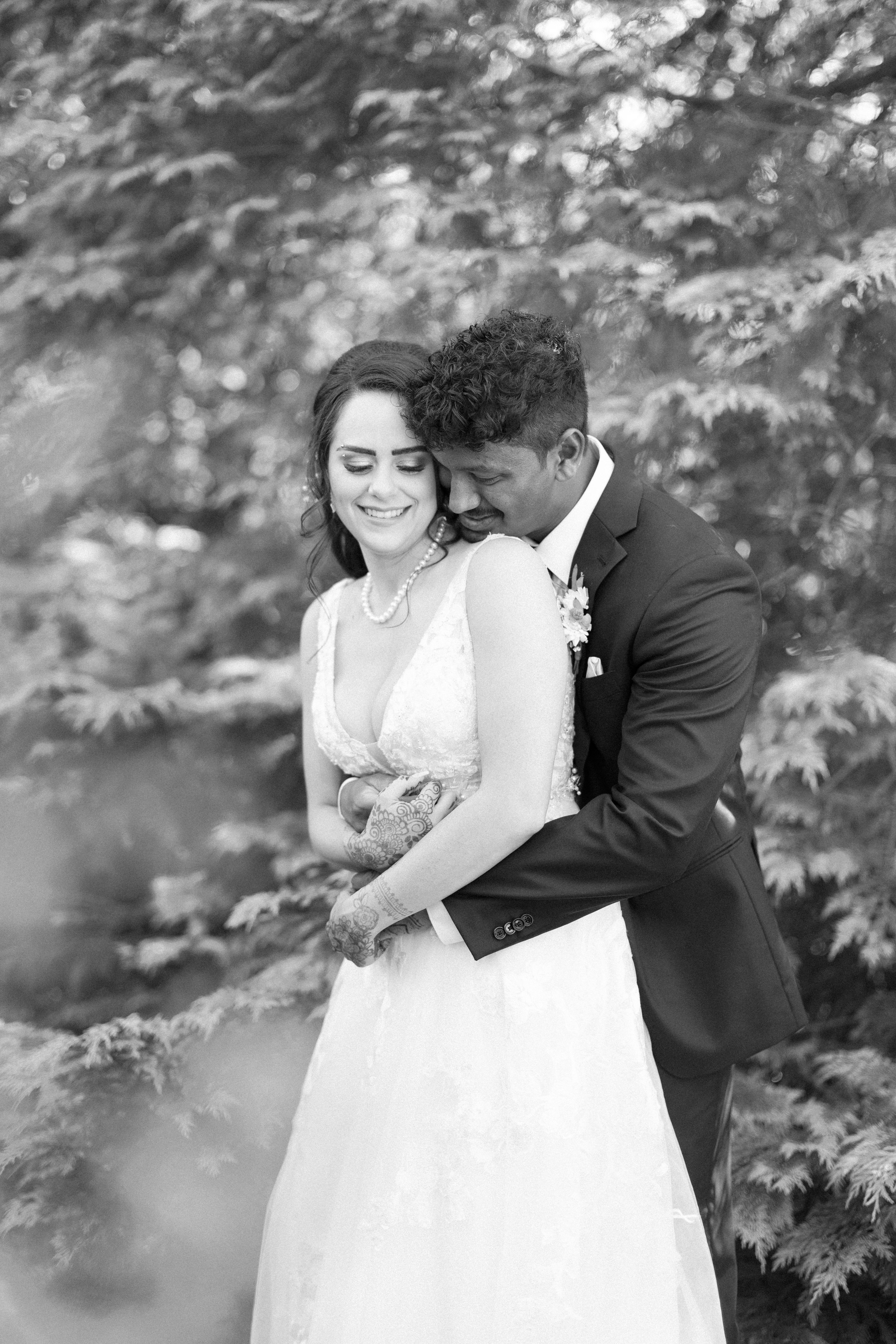 Capturing Love at Estate 48: A Summer Wedding Tale